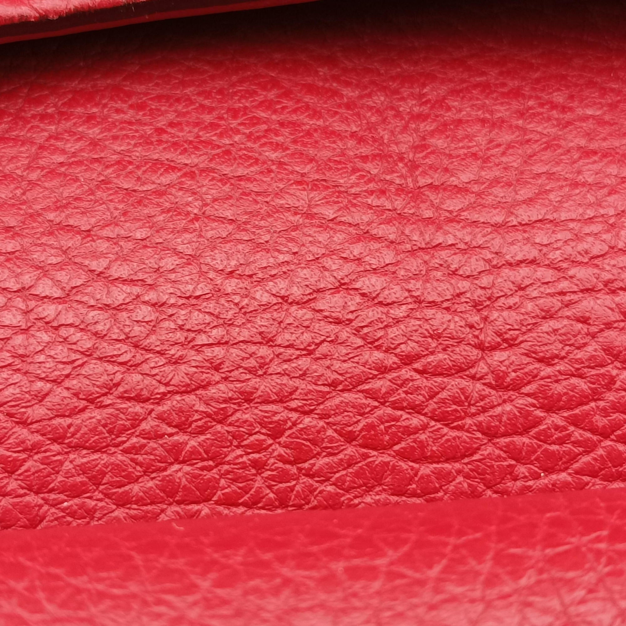 Secondhand Gucci GG Marmont Red Leather 421890 shoulderbag | stylenewstar