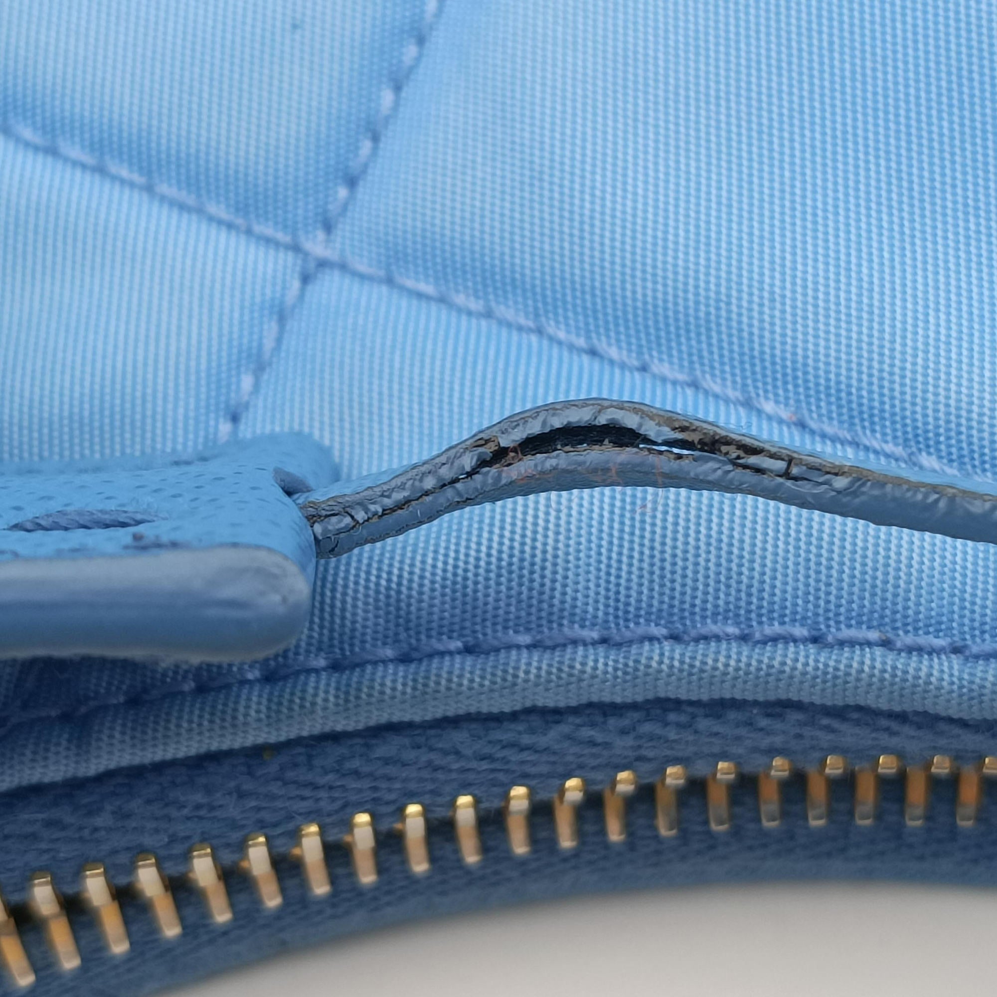 Pre-owned Prada Re-Edition 1995 Re-Nylon Periwinkle Blue Nylon×Saffiano Leather 1BC204 shoulderbag | stylenewstar