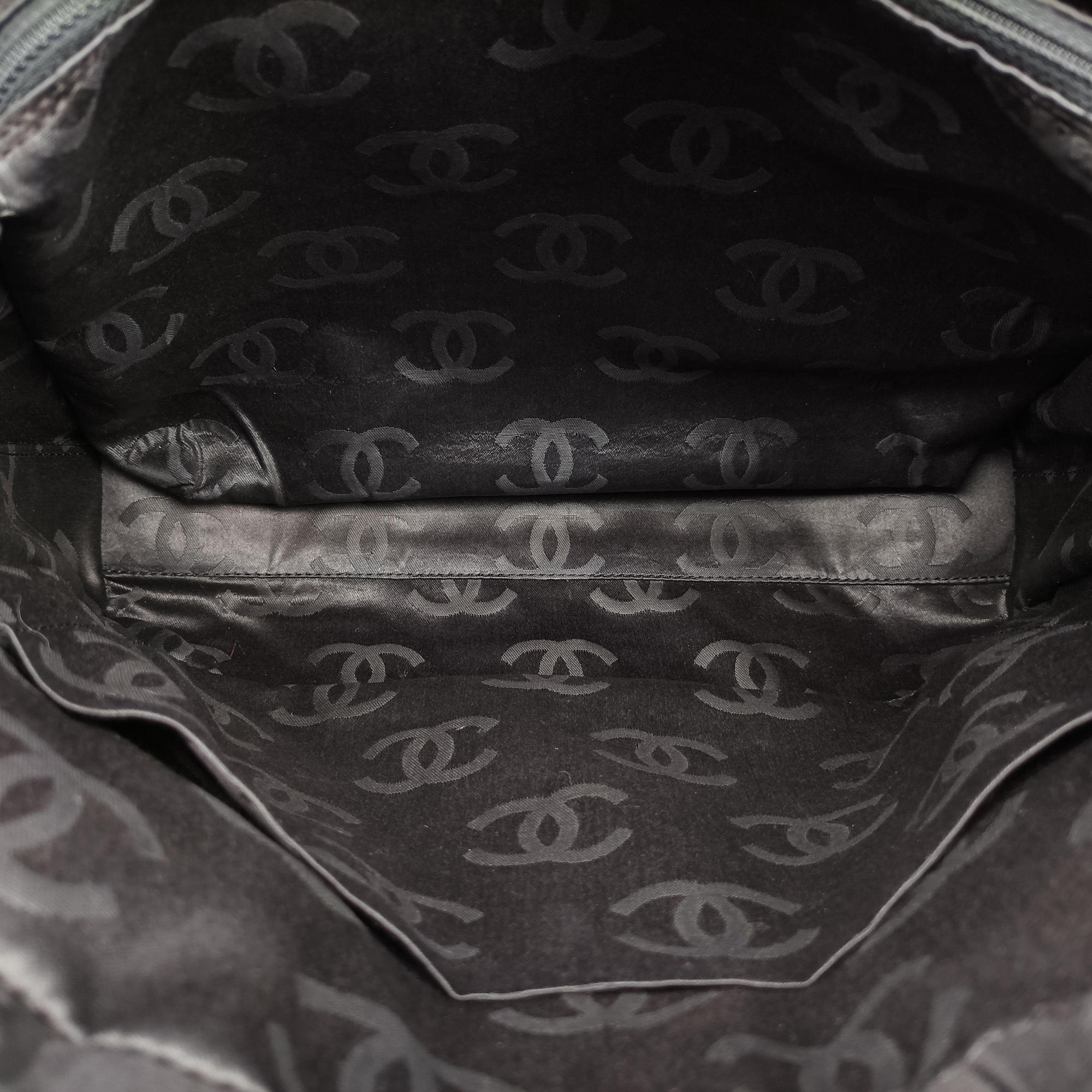 Pre-owned Chanel Wild Stitch Black Leather A14693 handbag | stylenewstar