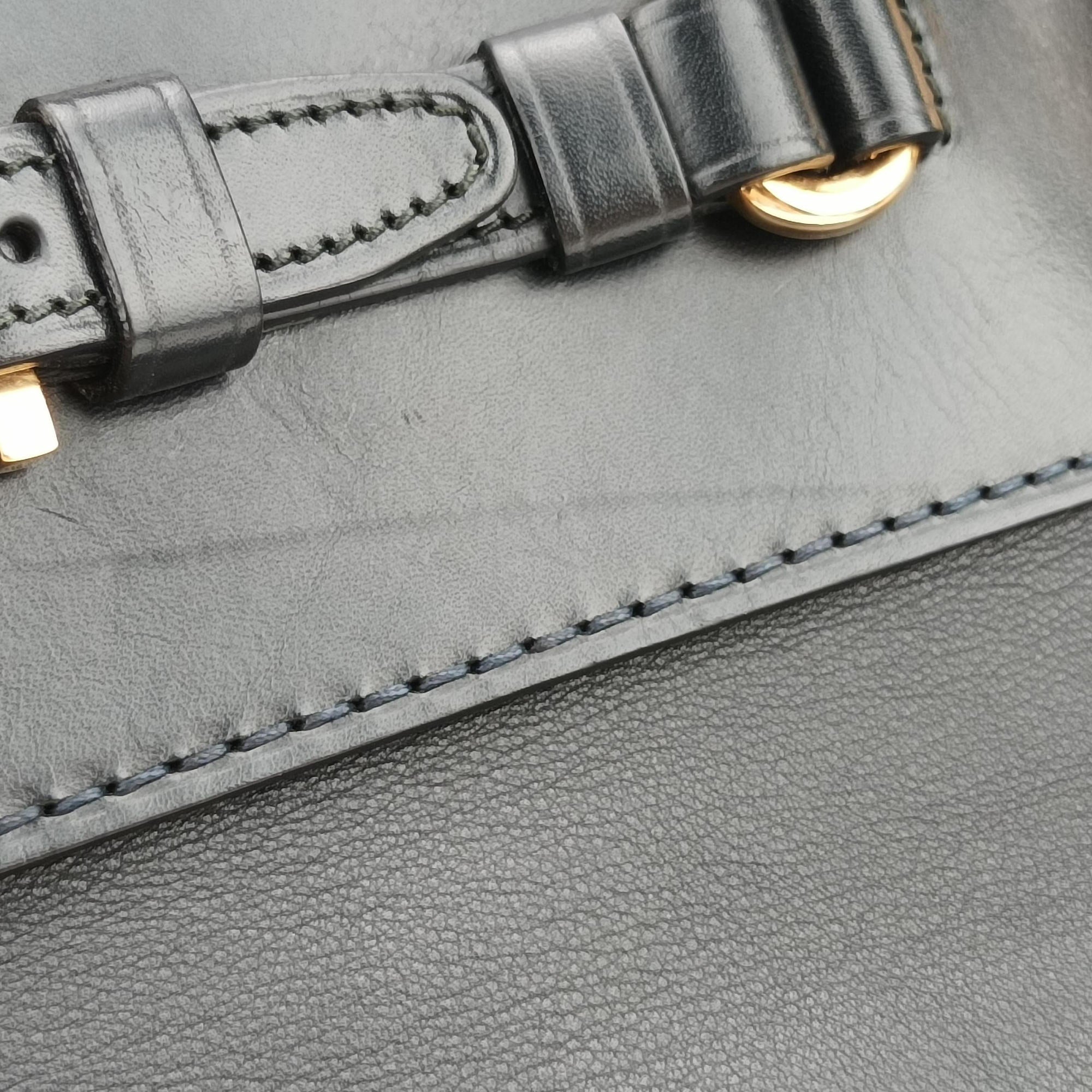 Vintage Ferragamo Wanda Black Leather  shoulderbag | stylenewstar