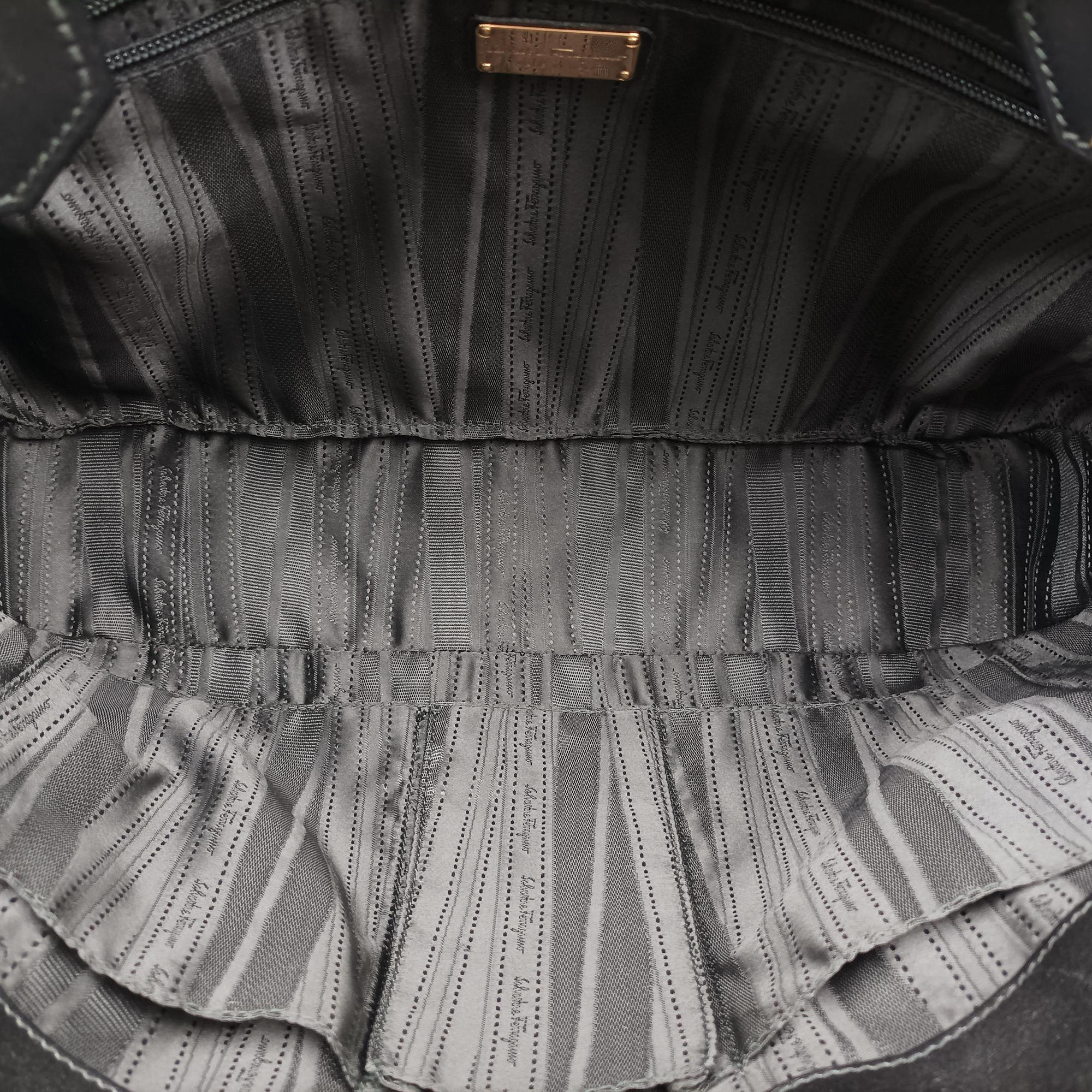 Vintage Ferragamo Wanda Black Leather  shoulderbag | stylenewstar
