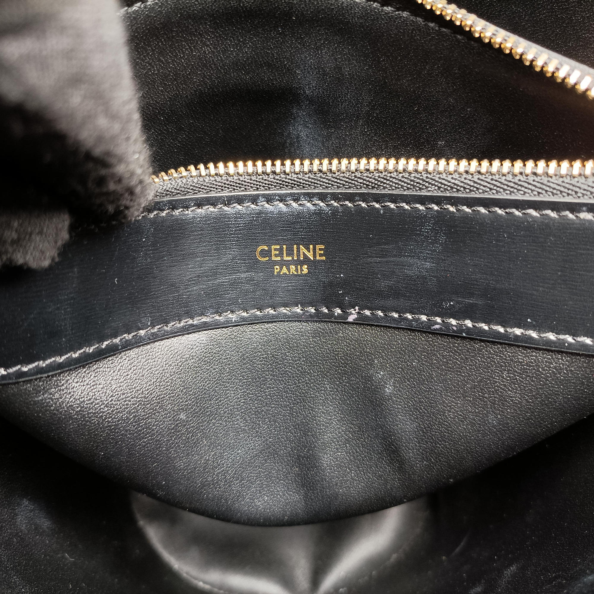 Secondhand Celine Small Bucket Cuir Triomphe Black Smooth Calfskin 110423 shoulderbag | stylenewstar