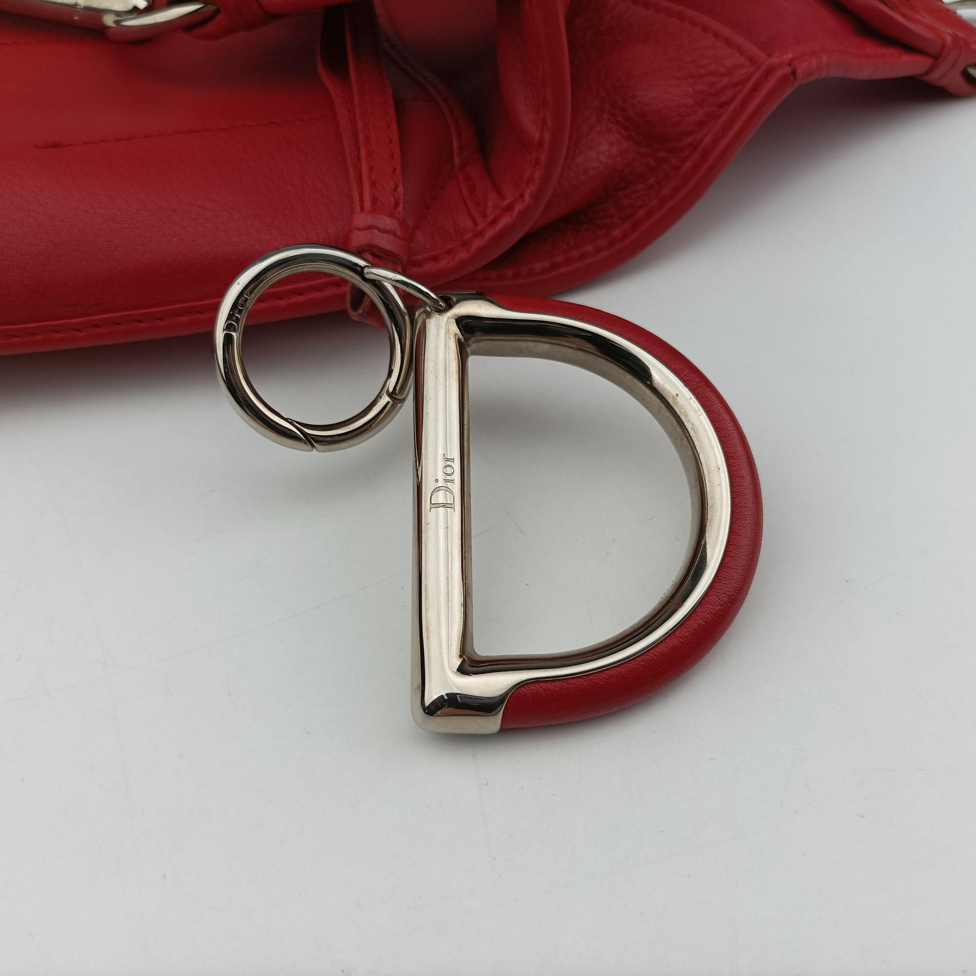 Pre-owned Christian Dior Hobo Red Leather  handbag | stylenewstar