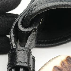 Pre-owned Yves Saint Laurent Mombasa Black Leather 132576 handbag | stylenewstar