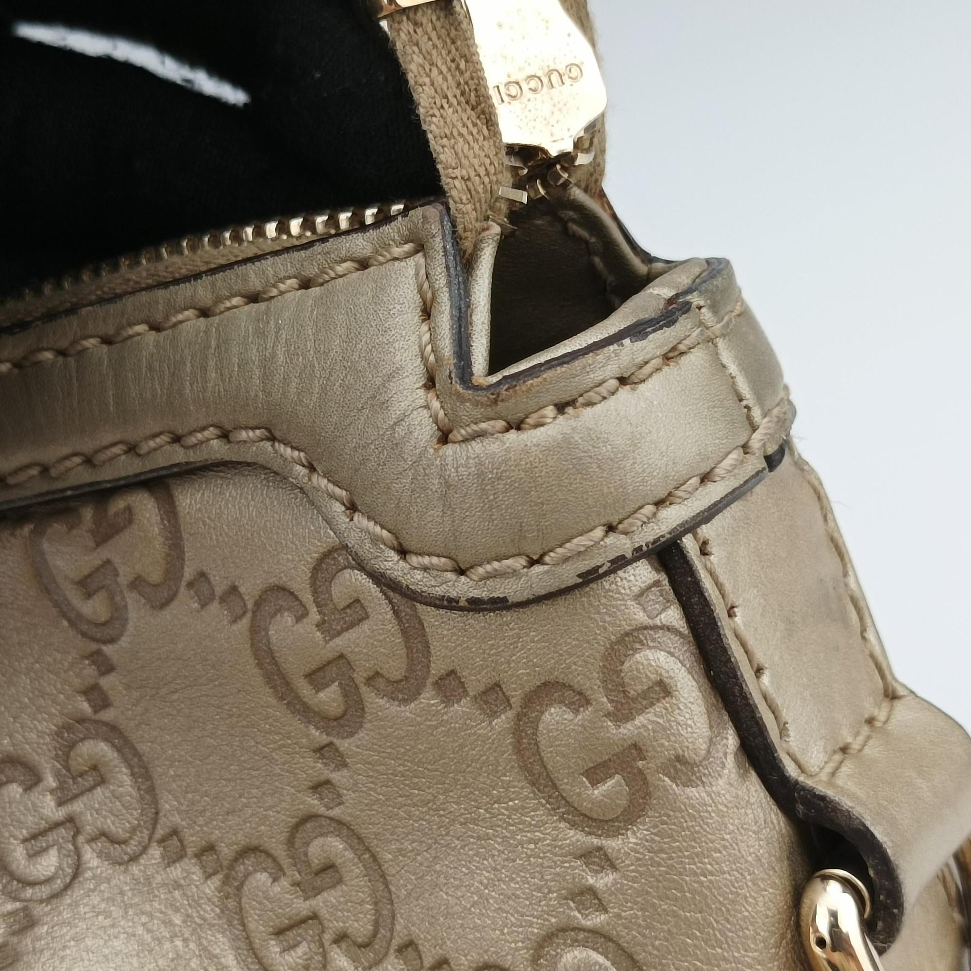 Pre-owned Gucci Sukey Golden Leather 247902 shoulderbag | stylenewstar