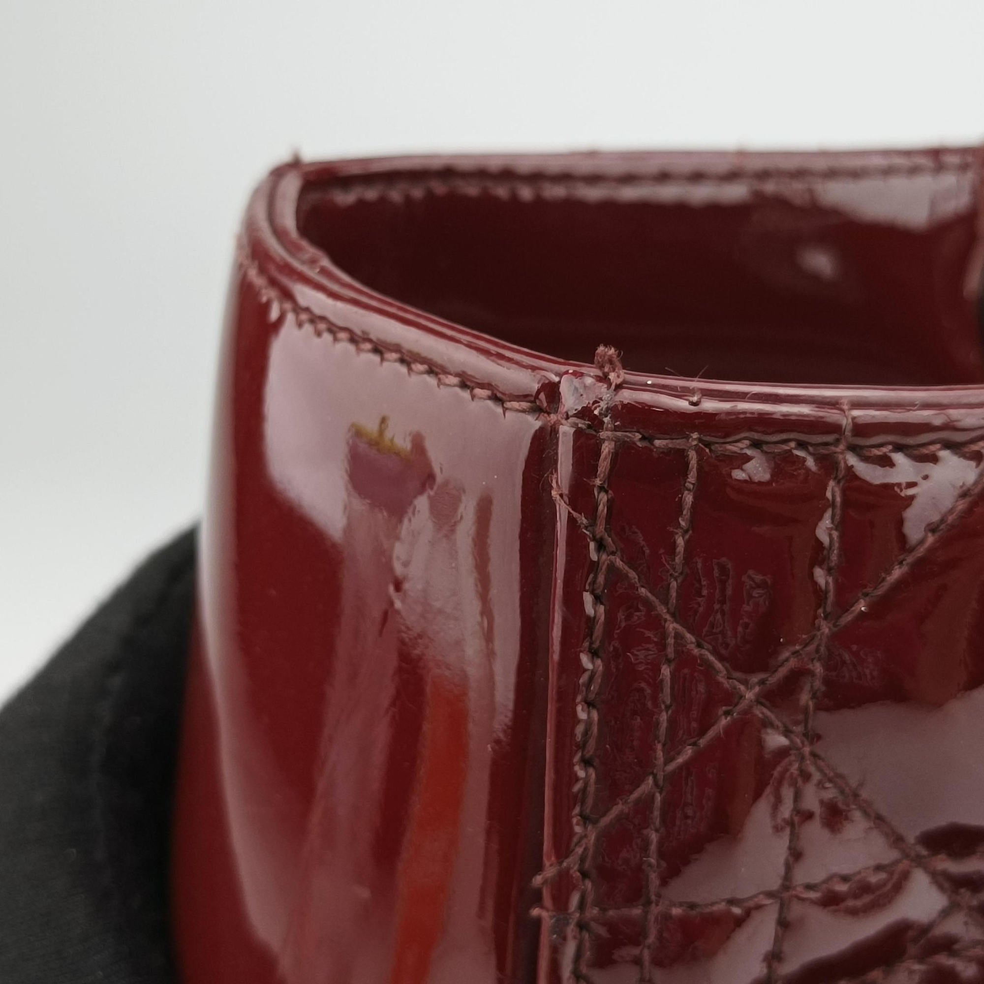Pre-owned Christian Dior Lady Dior Burgundy patent  shoulderbag | stylenewstar