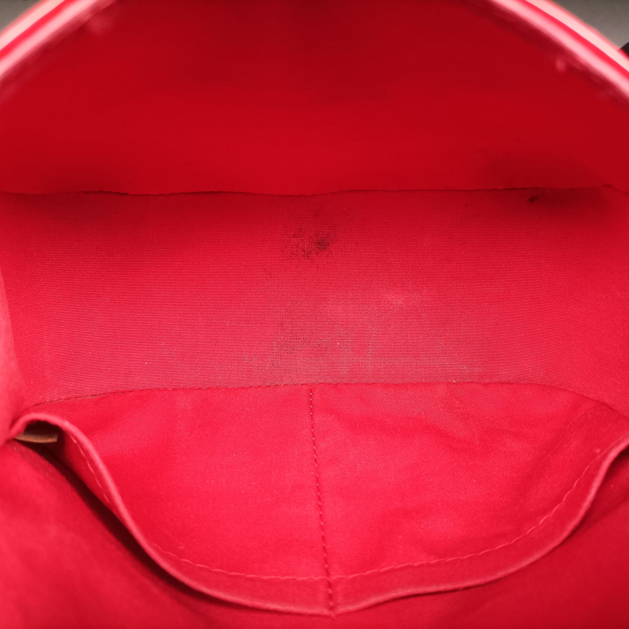 Secondhand Louis Vuitton PASADENA CERISE Vernis M90944 shoulderbag | stylenewstar