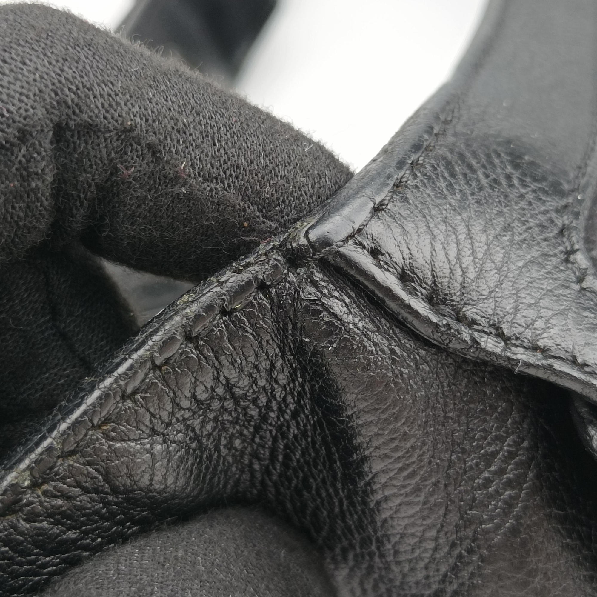 Secondhand Hermes Chiquita 90 Black Evergrain Leather  bum bag/waist bag | stylenewstar