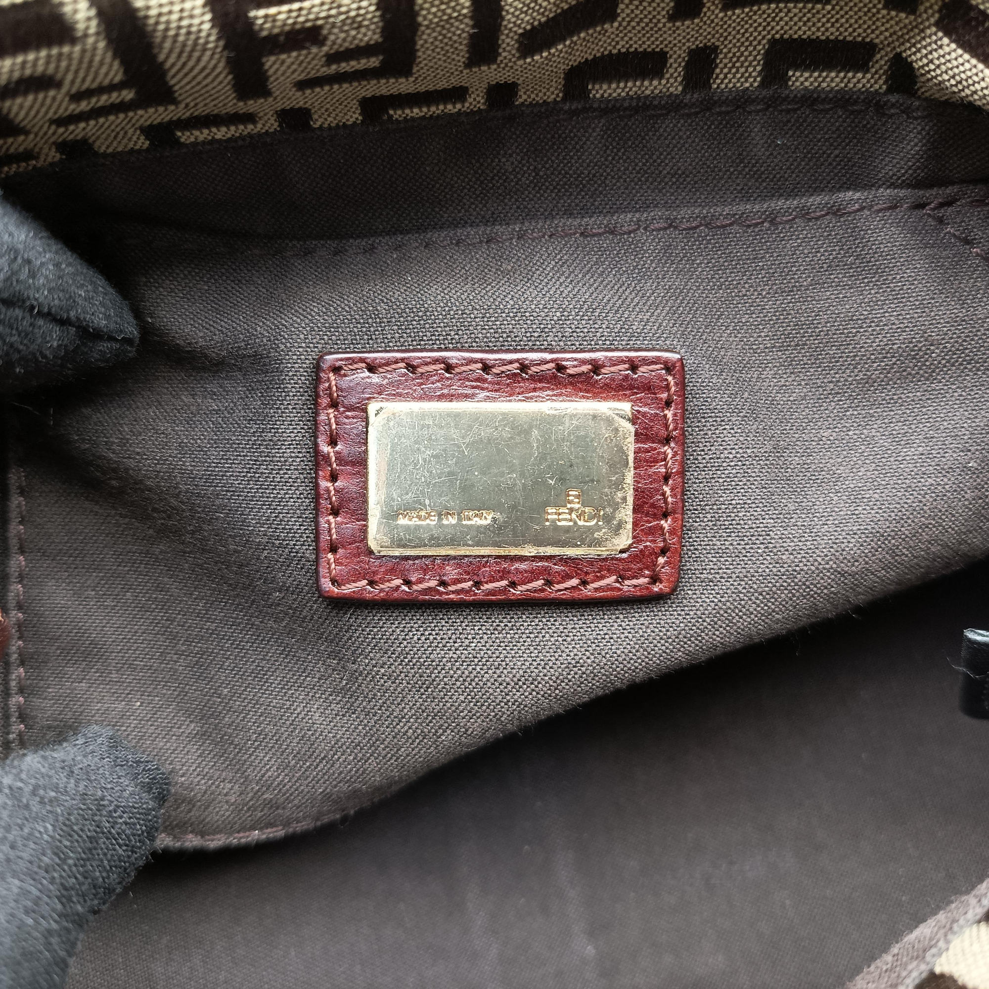 Pre-owned Fendi Baguette Zucchino Brown canvas 8BR180 shoulderbag | stylenewstar