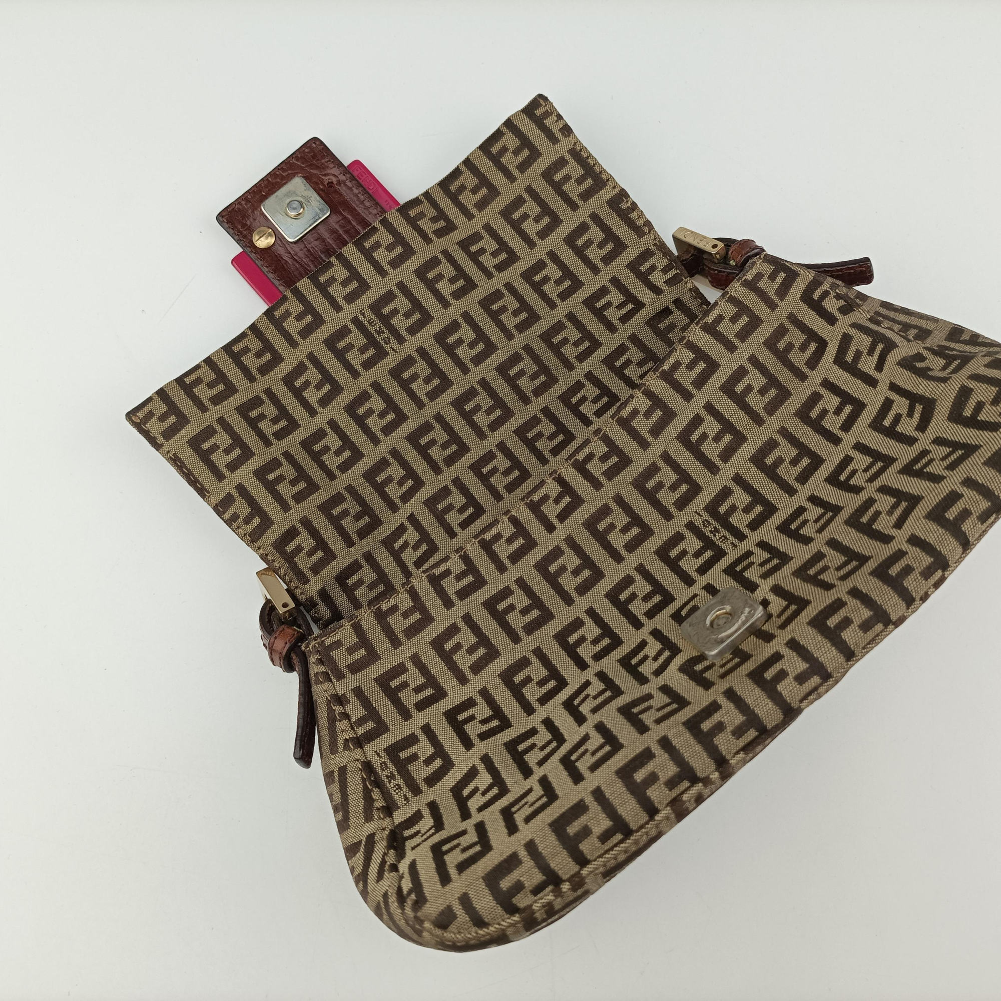 Pre-owned Fendi Baguette Zucchino Brown canvas 8BR180 shoulderbag | stylenewstar