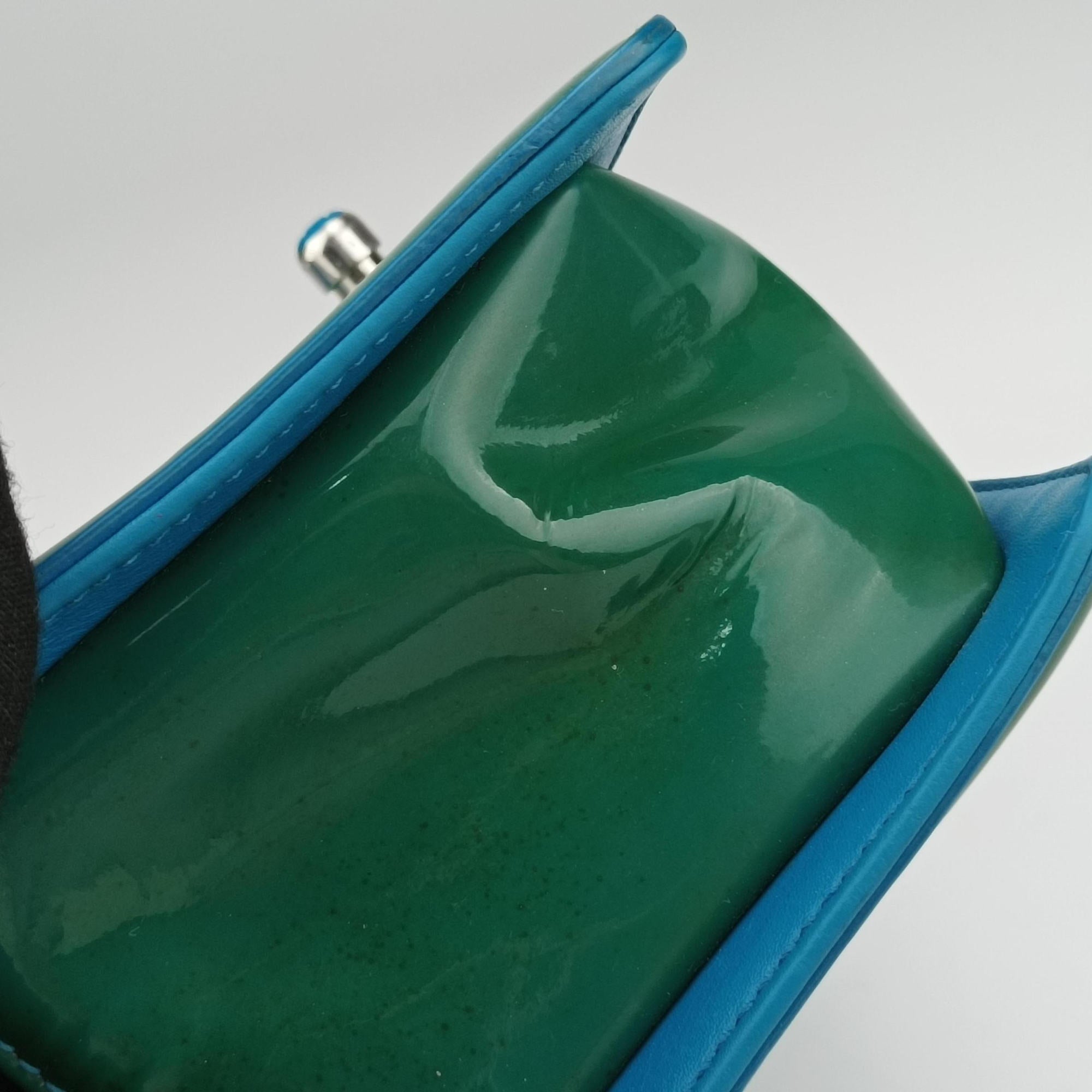 Pre-owned Chanel BOY CHANEL Green Patent Leather A92692 shoulderbag | stylenewstar