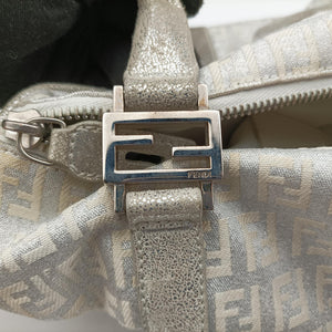 Pre-owned Fendi Zucchino Glitter Logo Silver canvas 8BL068 handbag | stylenewstar