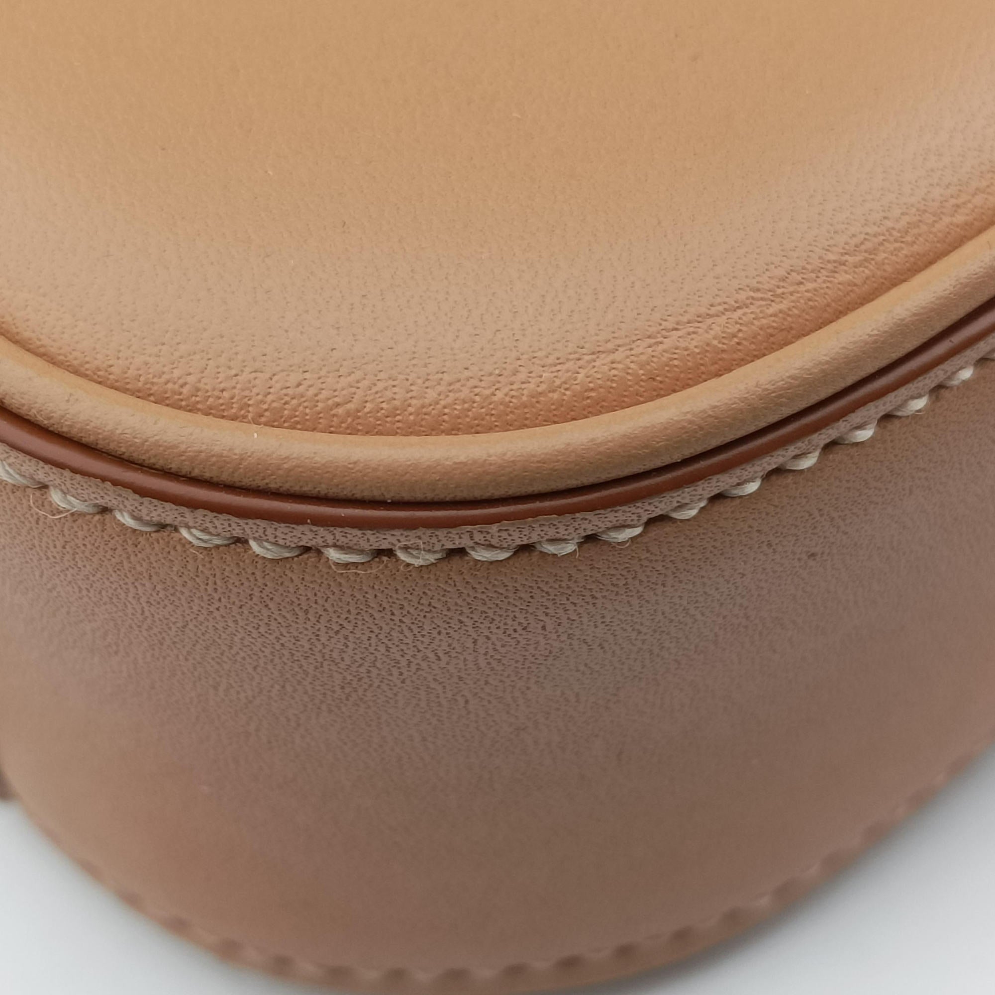 Vintage Yves Saint Laurent LE5A7Hobo Camel Leather 710318 handbag | stylenewstar