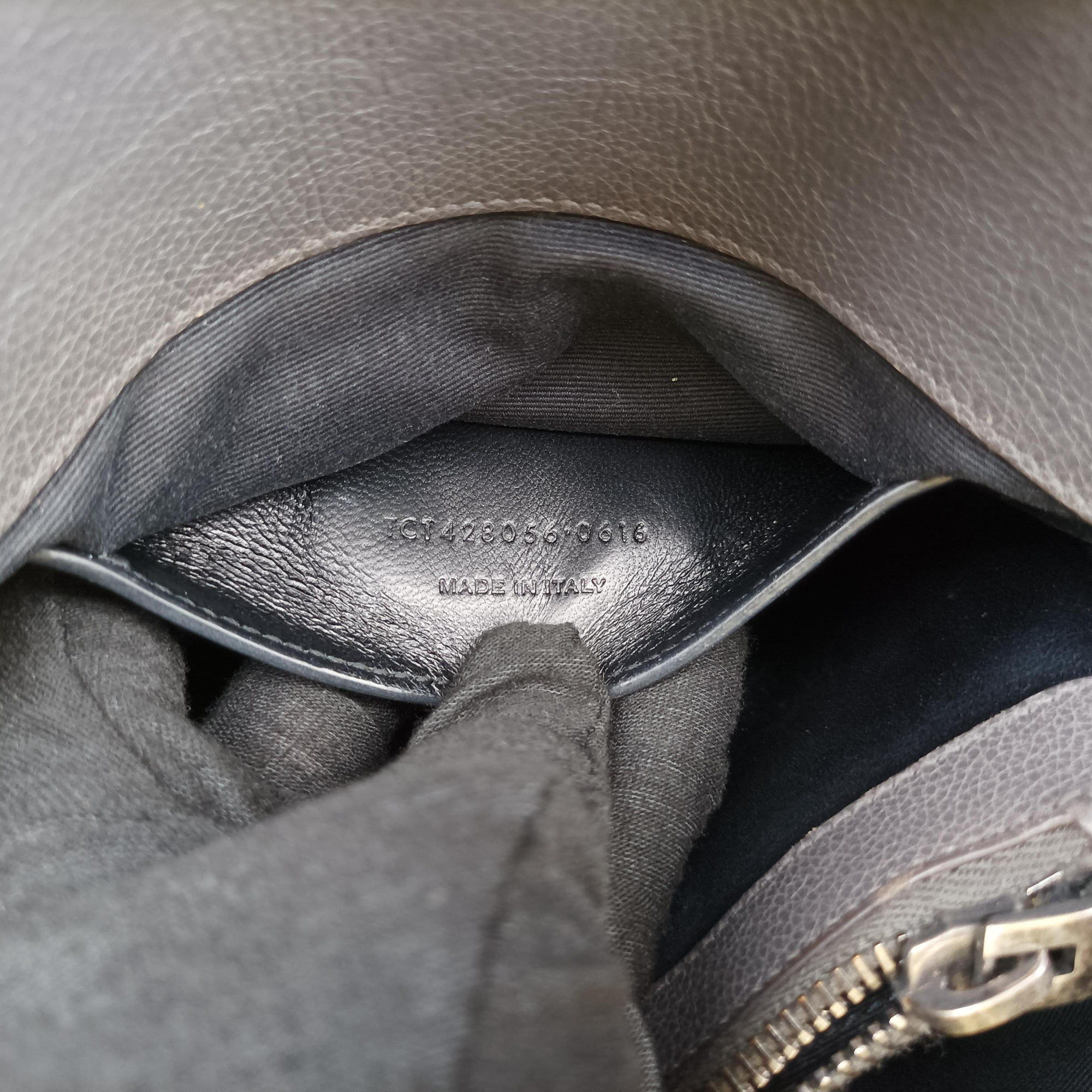 Pre-owned Yves Saint Laurent COLLEGE Grey Leather 428056 shoulderbag | stylenewstar