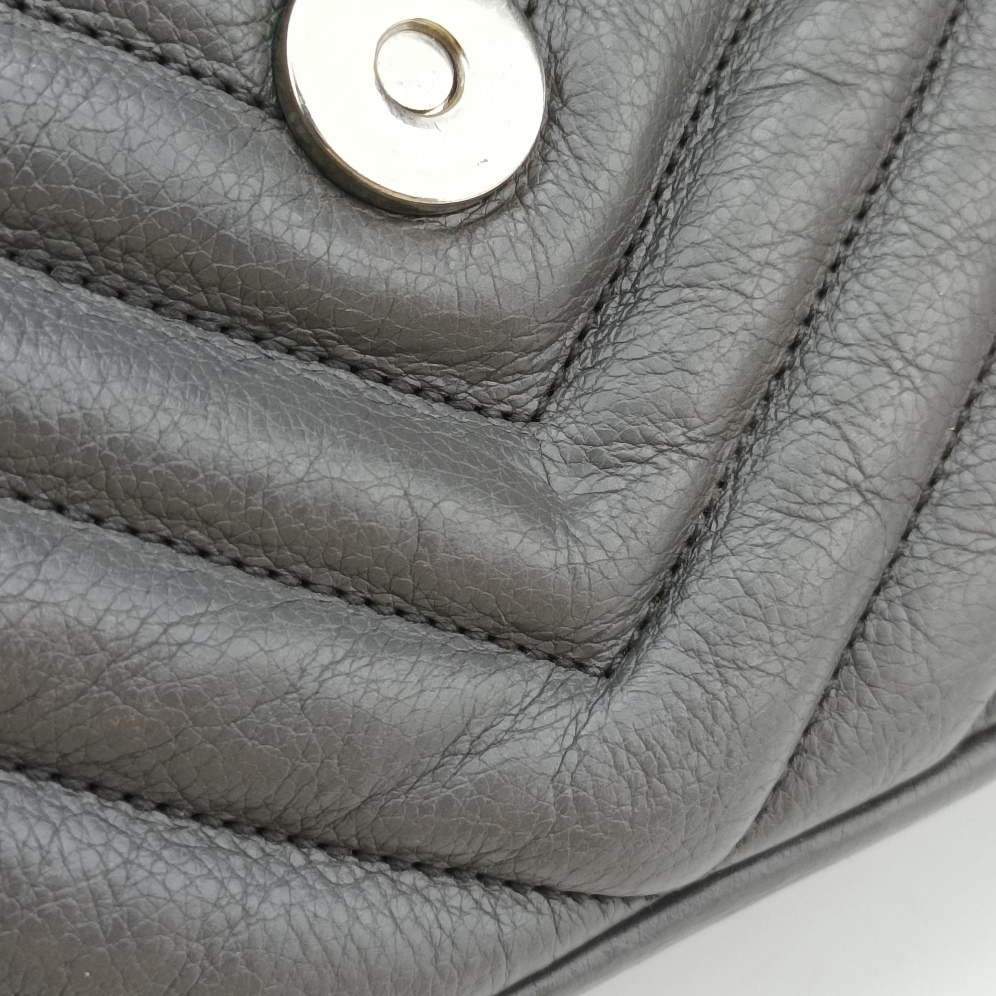 Pre-owned Yves Saint Laurent COLLEGE Grey Leather 428056 shoulderbag | stylenewstar
