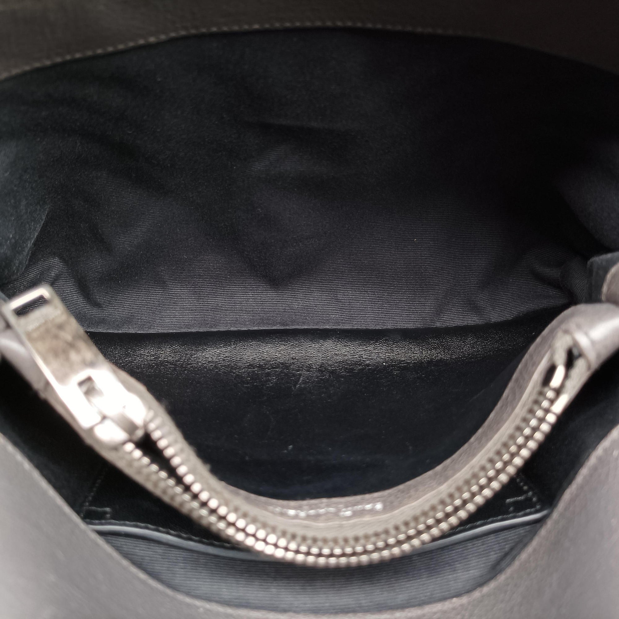 Pre-owned Yves Saint Laurent COLLEGE Grey Leather 428056 shoulderbag | stylenewstar