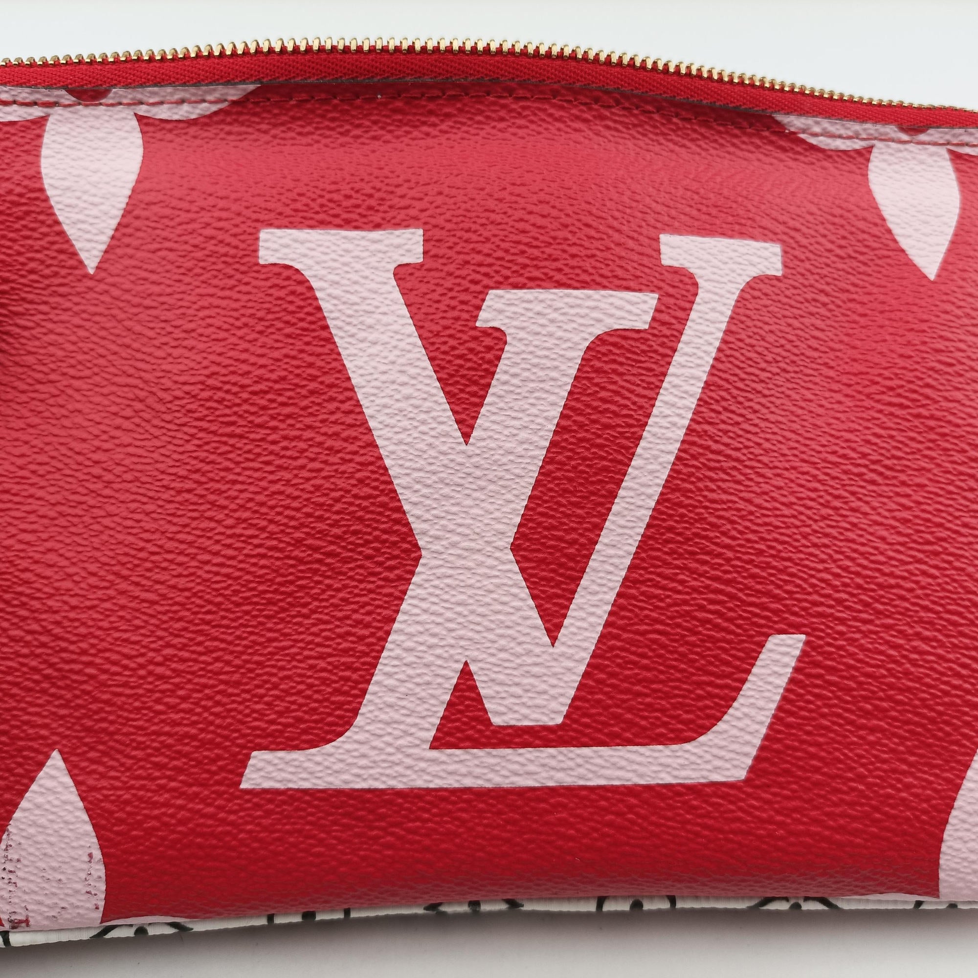 Pre-owned Louis Vuitton Pochette Double Zip ROUGE Monogram Giant M67561 shoulderbag | stylenewstar