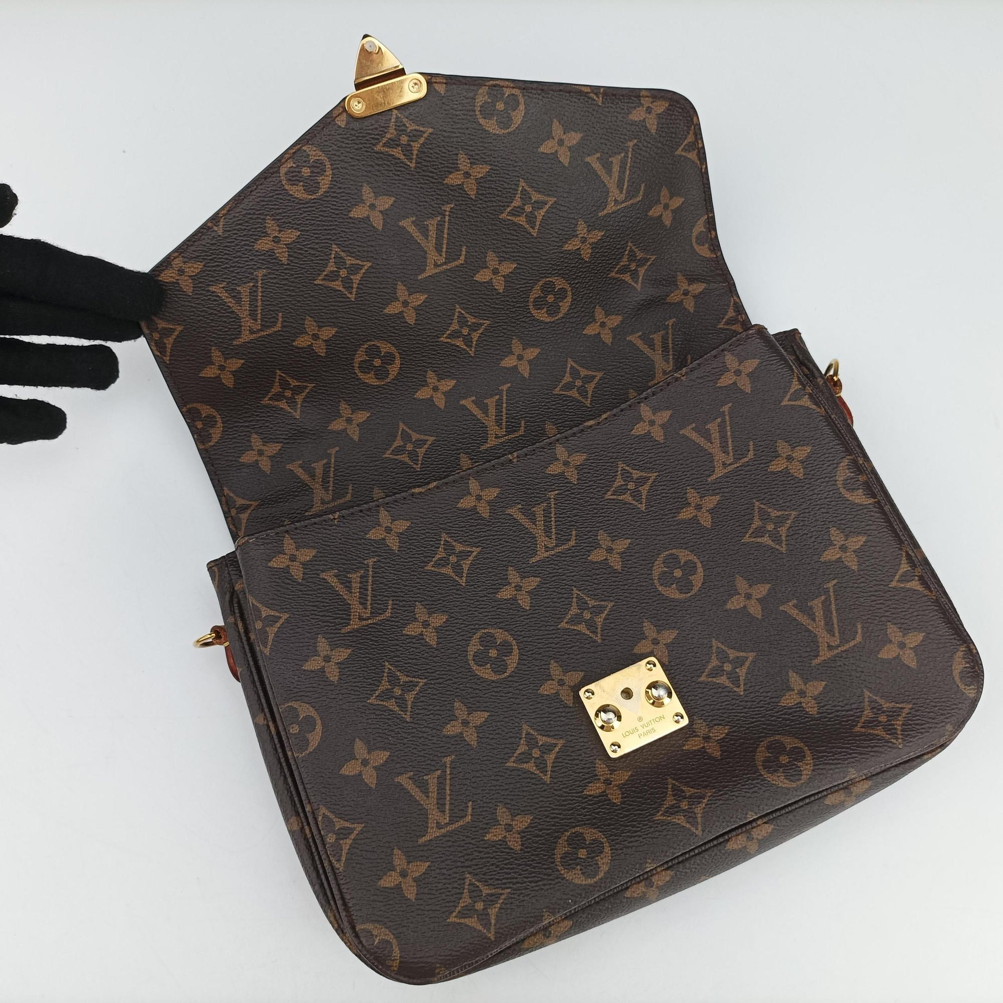 Pre-owned Louis Vuitton Pochette Metis MM Brown Monogram Canvas M44875 shoulderbag | stylenewstar