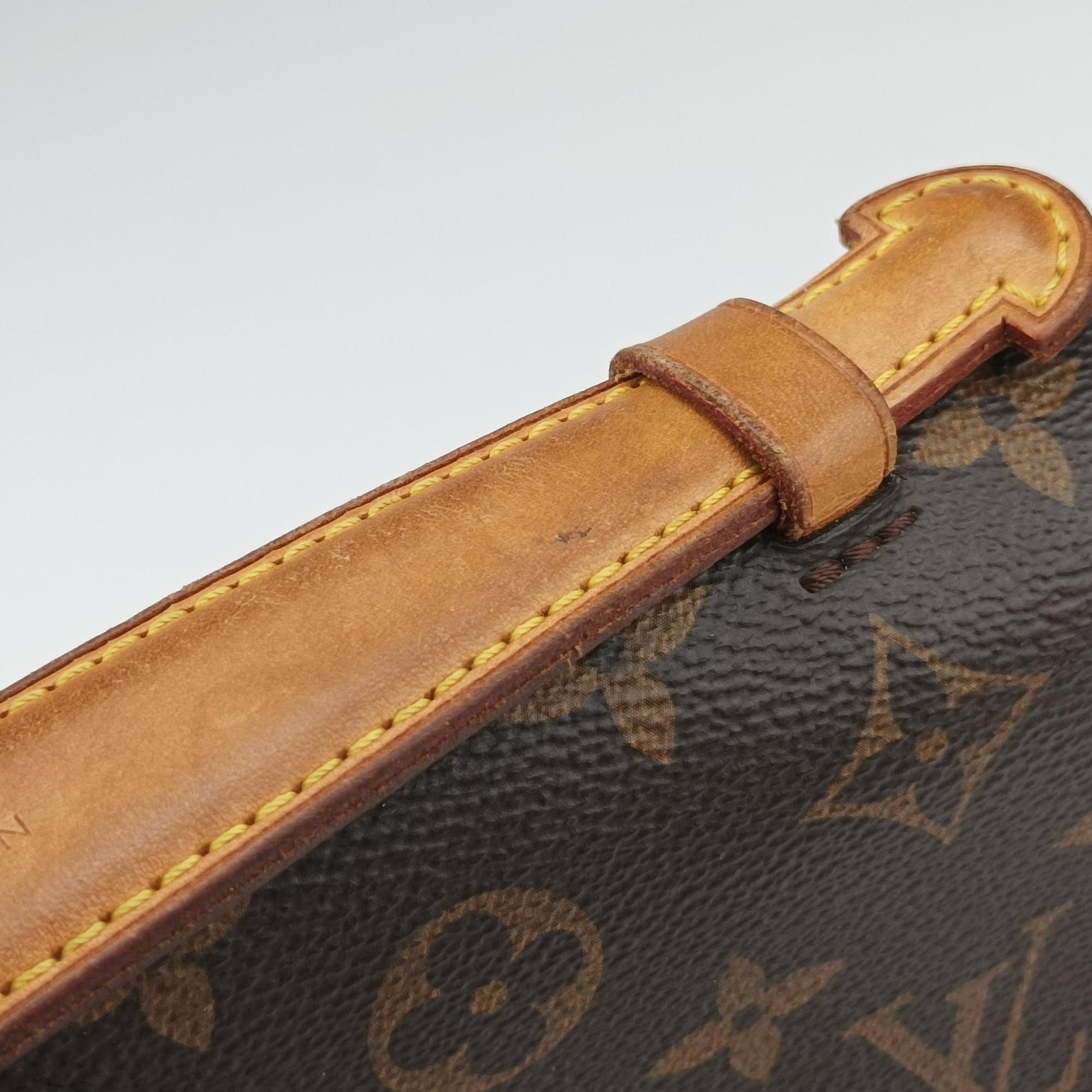 Pre-owned Louis Vuitton Pochette Metis MM Brown Monogram Canvas M44875 shoulderbag | stylenewstar