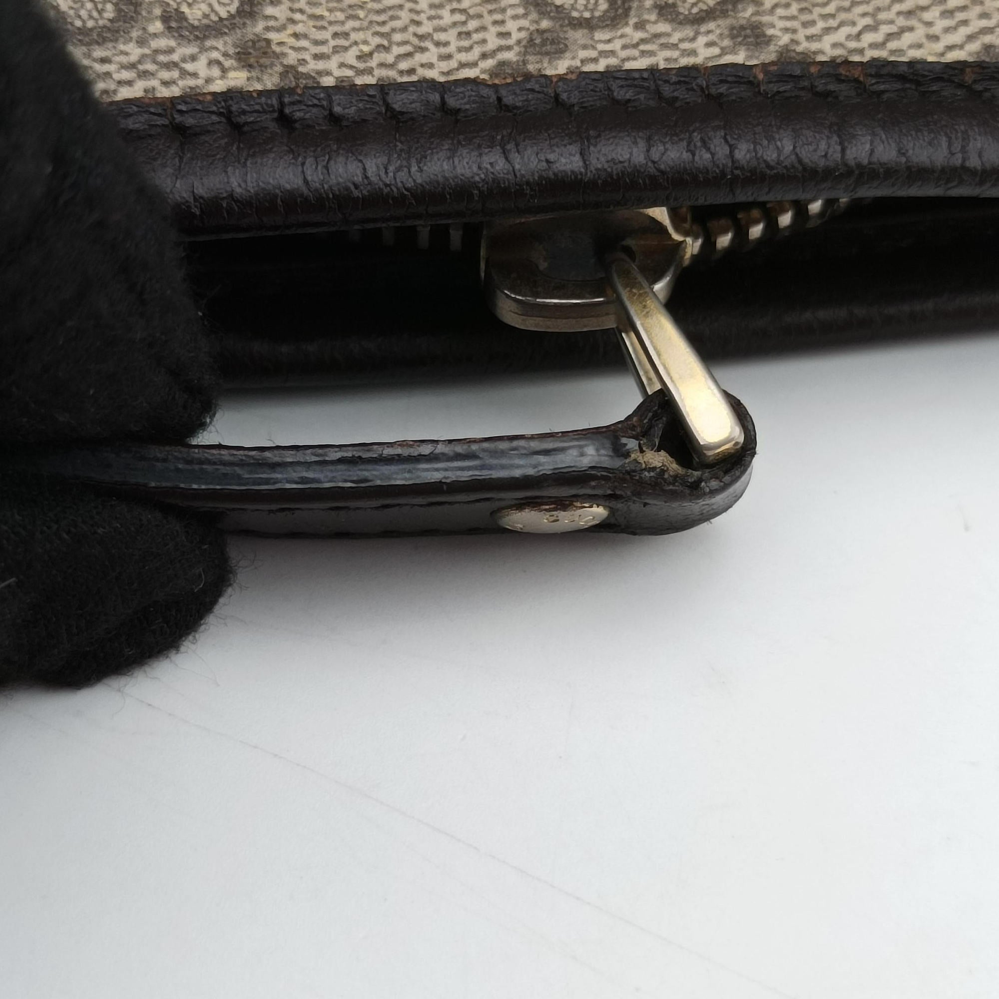 Vintage Gucci GG Supreme Brown PVC coated canvas×Leather 353437 shoulderbag | stylenewstar