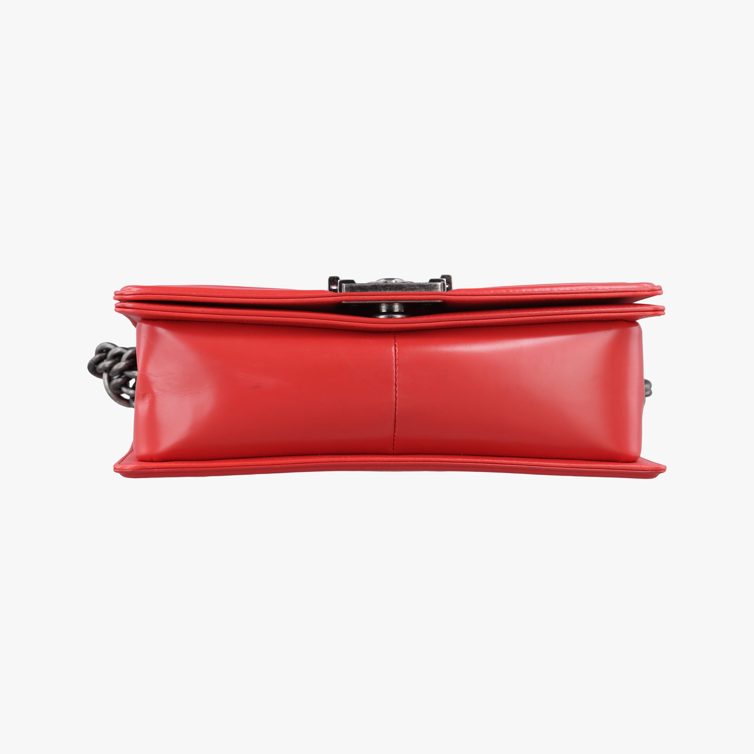 Secondhand Chanel BOY CHANEL Red Patent Leather A67086 shoulderbag | stylenewstar