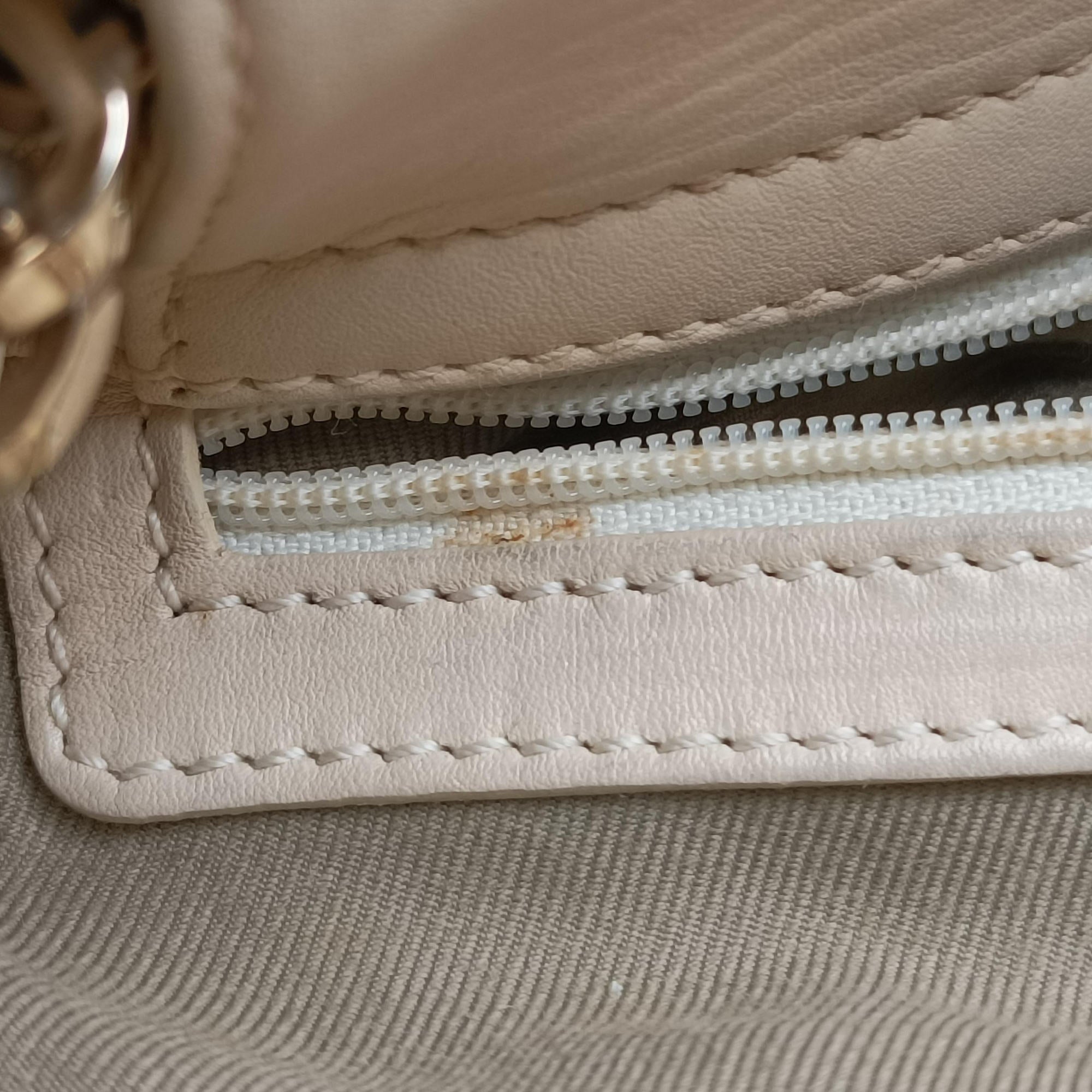 Vintage Bvlgari Monete Beige leather  shoulderbag | stylenewstar