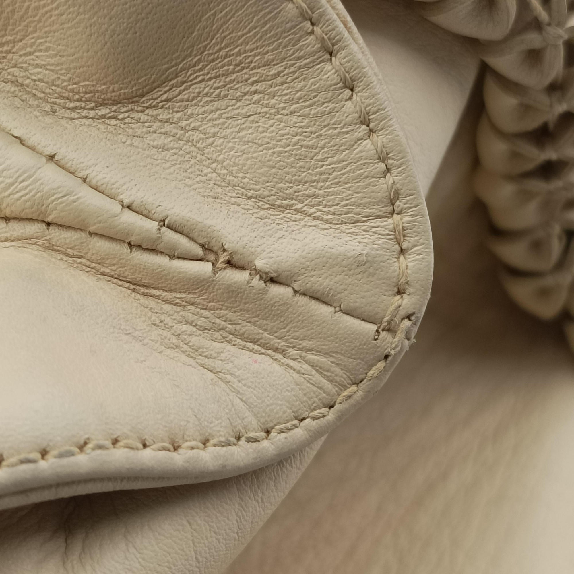 Vintage Bvlgari Monete Beige leather  shoulderbag | stylenewstar