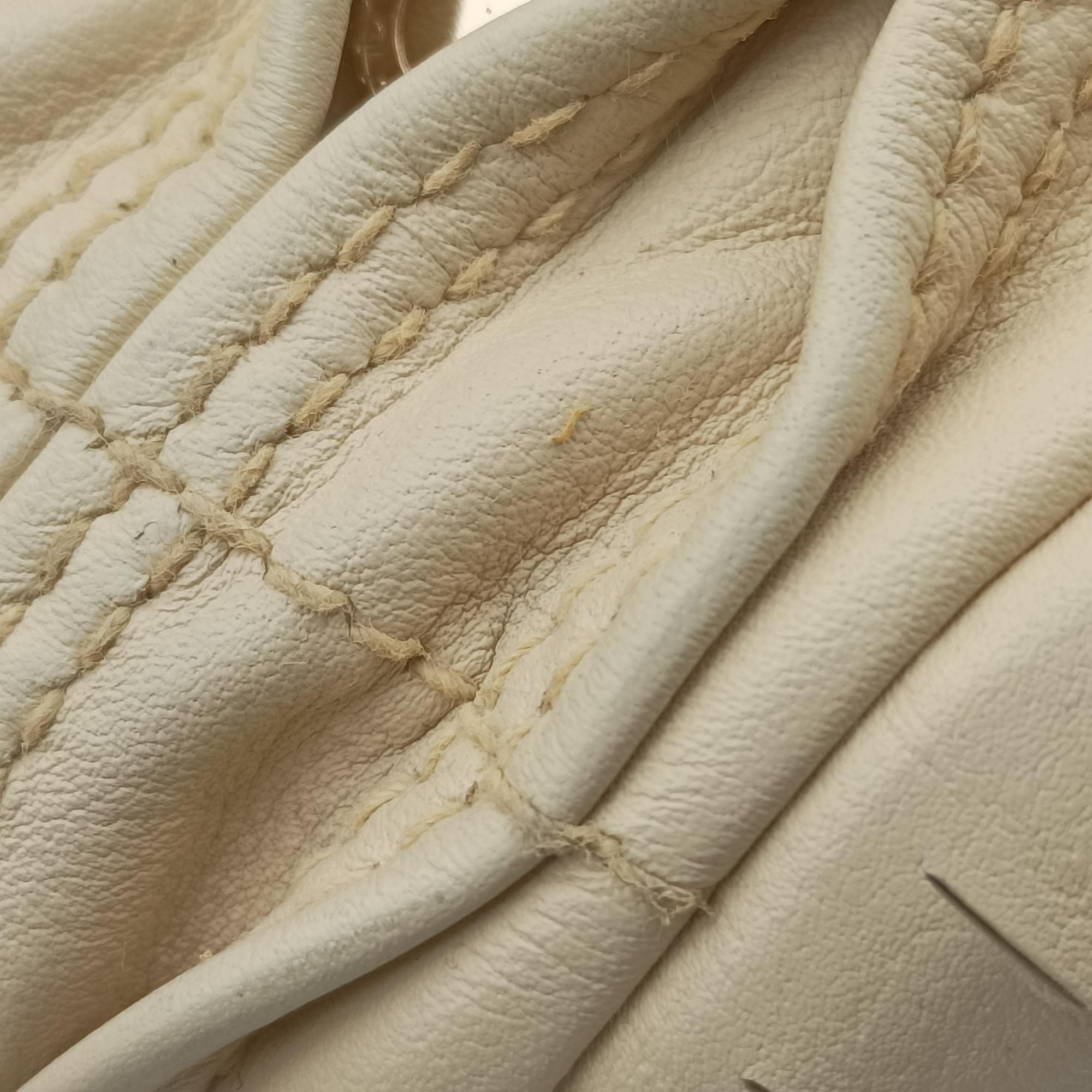 Vintage Bvlgari Monete Beige leather  shoulderbag | stylenewstar
