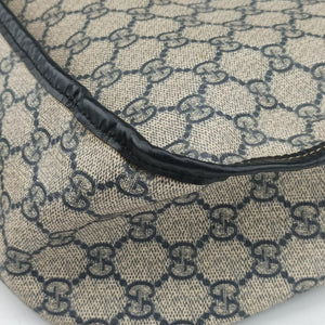 Pre-owned Gucci GG Plus Messenger beige×navy PVC coated canvas 201732 crossbodybag | stylenewstar