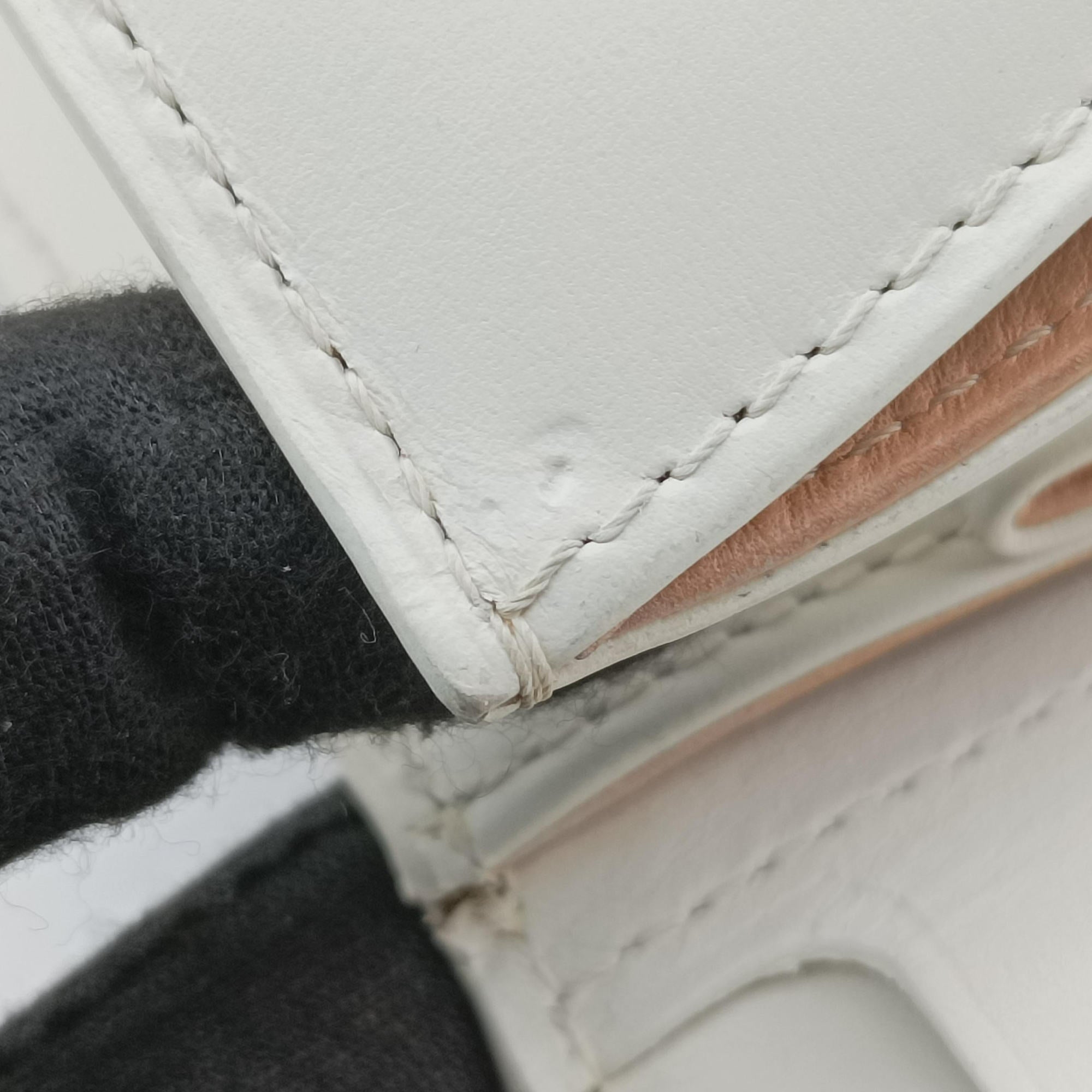 Vintage Delvaux Brillant White Leather  shoulderbag | stylenewstar