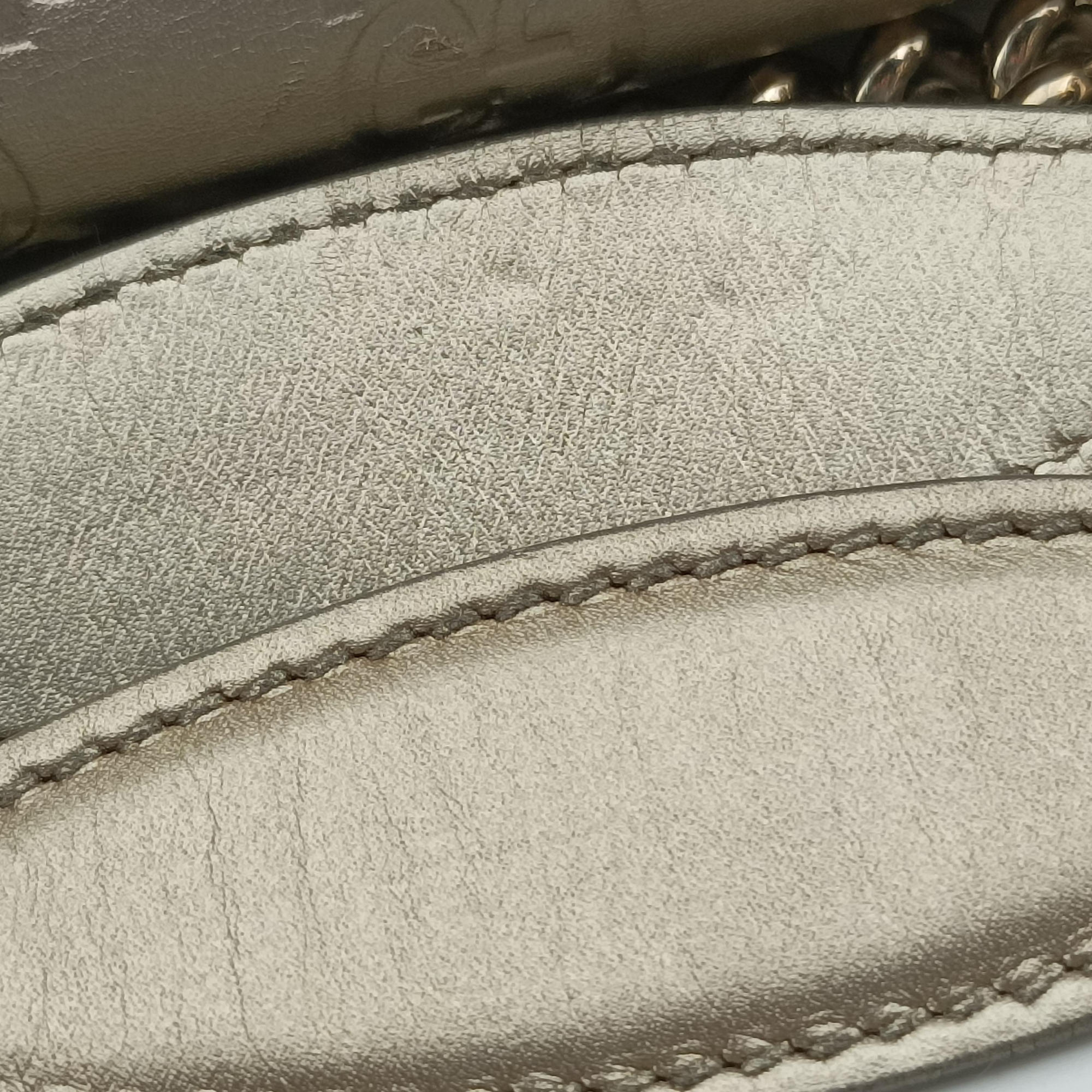 Pre-owned Gucci Emily Golden Leather 295403 shoulderbag | stylenewstar