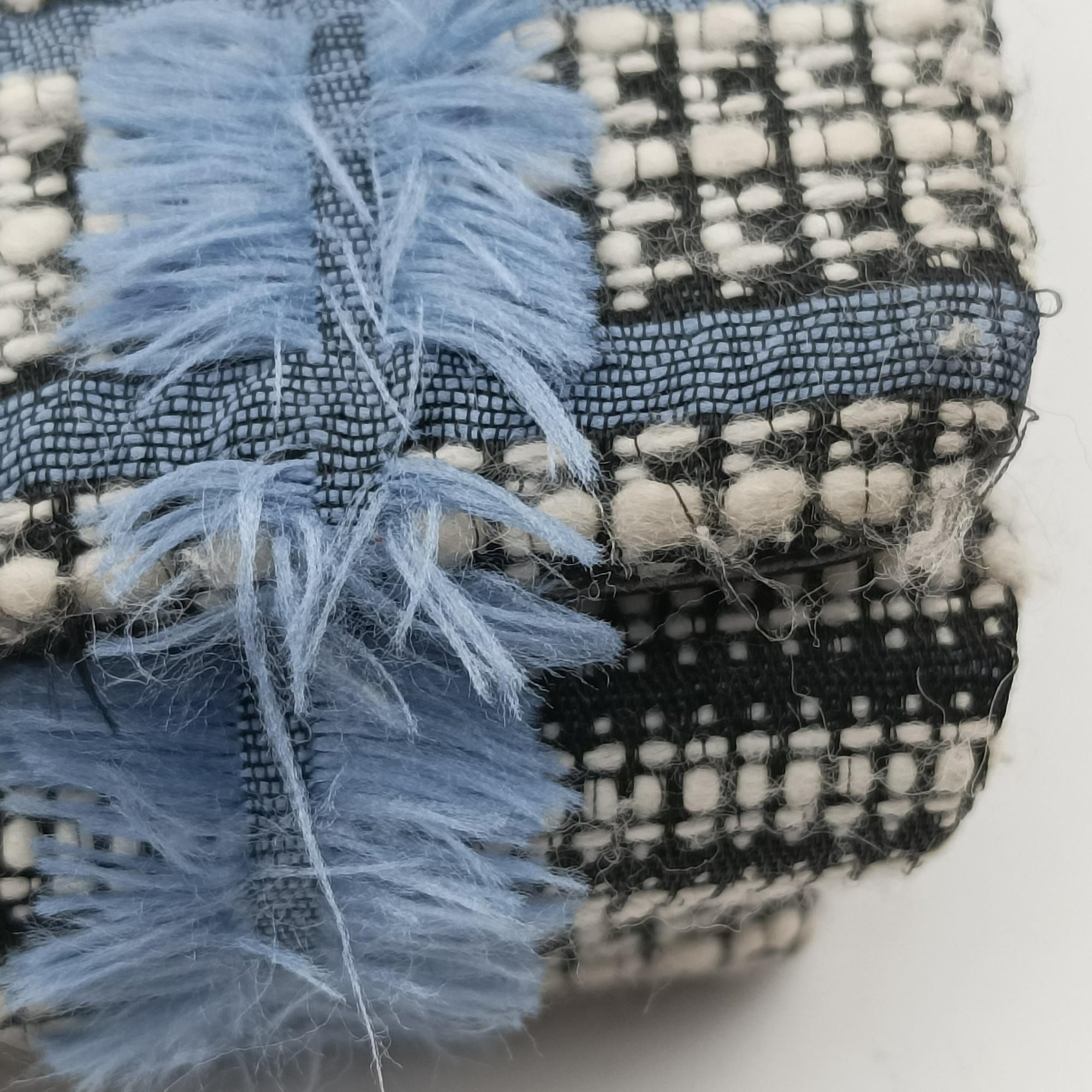 Secondhand VERSACE Palazzo Sultan Blue×White Tweed  & Leather  shoulderbag | stylenewstar