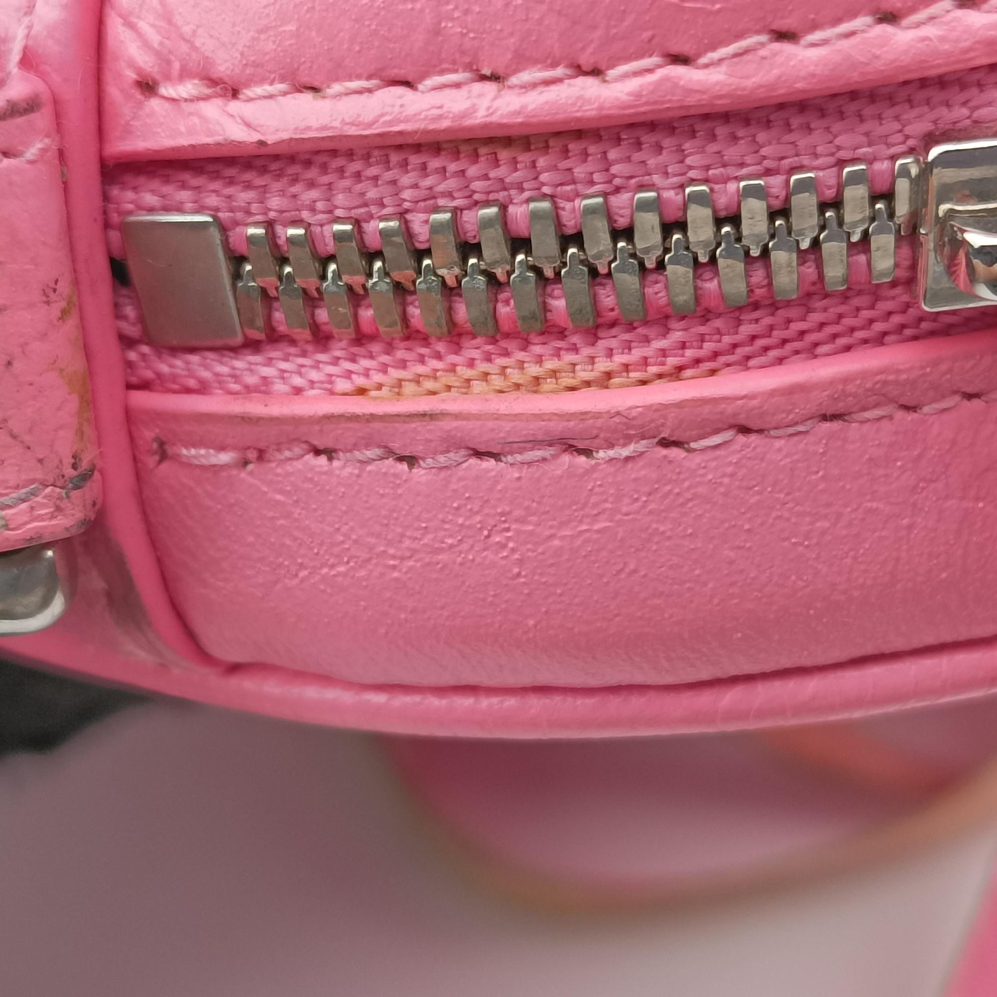 Pre-owned Balenciaga Le Cagole Heart Mini Pink lambskin  shoulderbag | stylenewstar