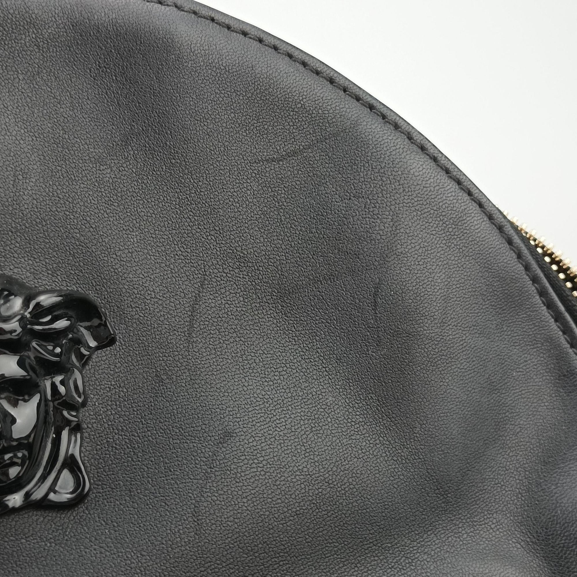 Pre-owned VERSACE La Medusa Black Leather  backpack/rucksack | stylenewstar