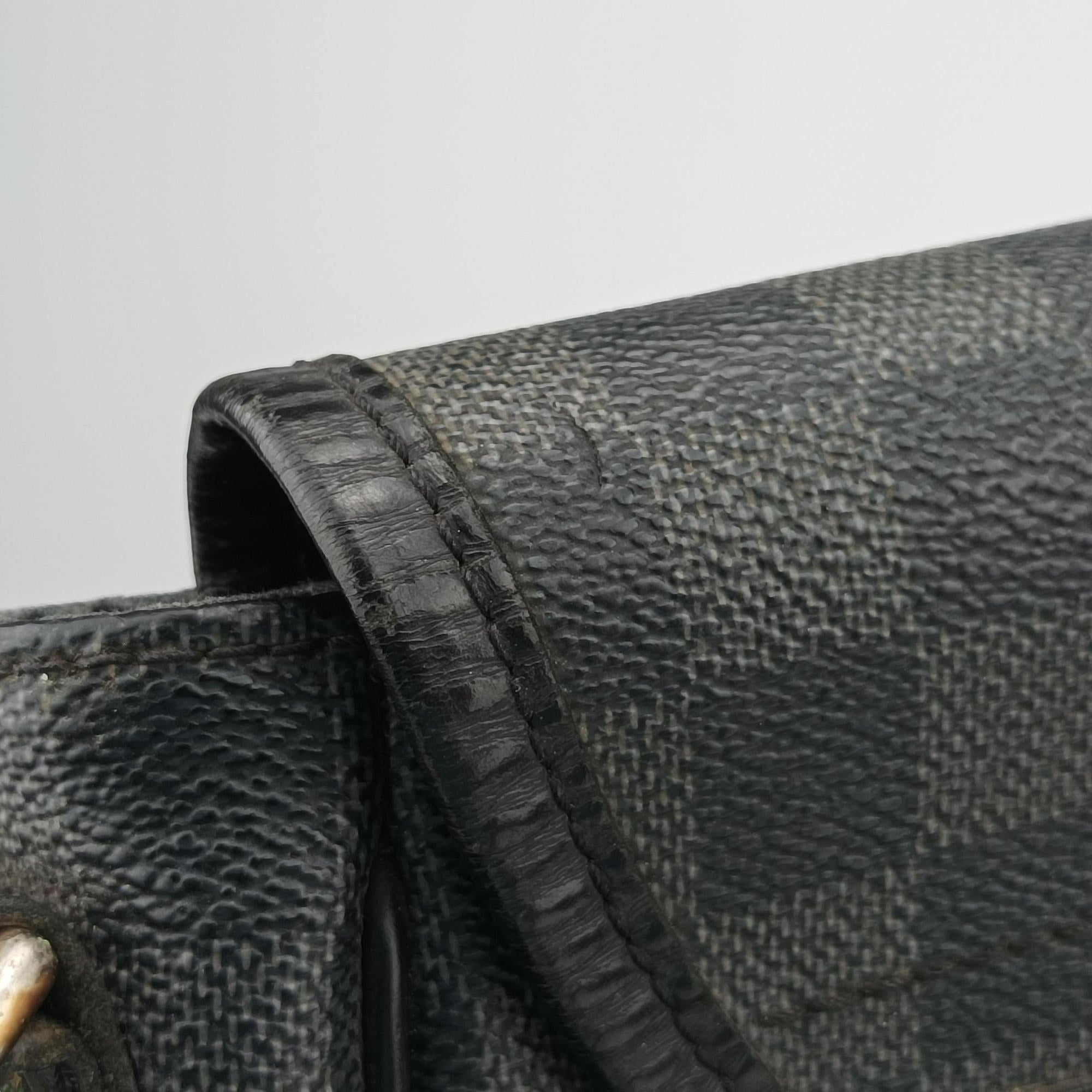 Pre-owned Louis Vuitton DANIEL MM Noir Damier GRAPHITE N58029 shoulderbag | stylenewstar