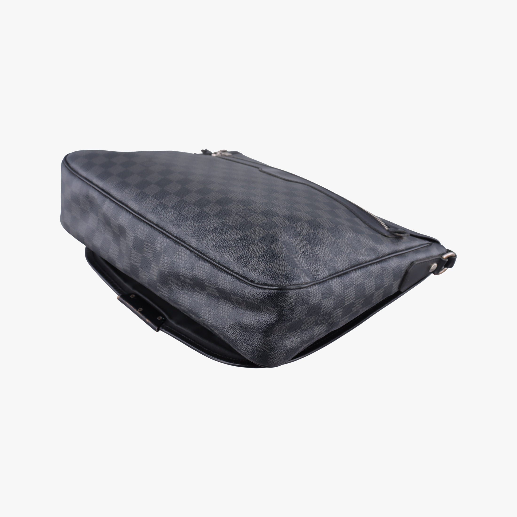 Pre-owned Louis Vuitton DANIEL MM Noir Damier GRAPHITE N58029 shoulderbag | stylenewstar
