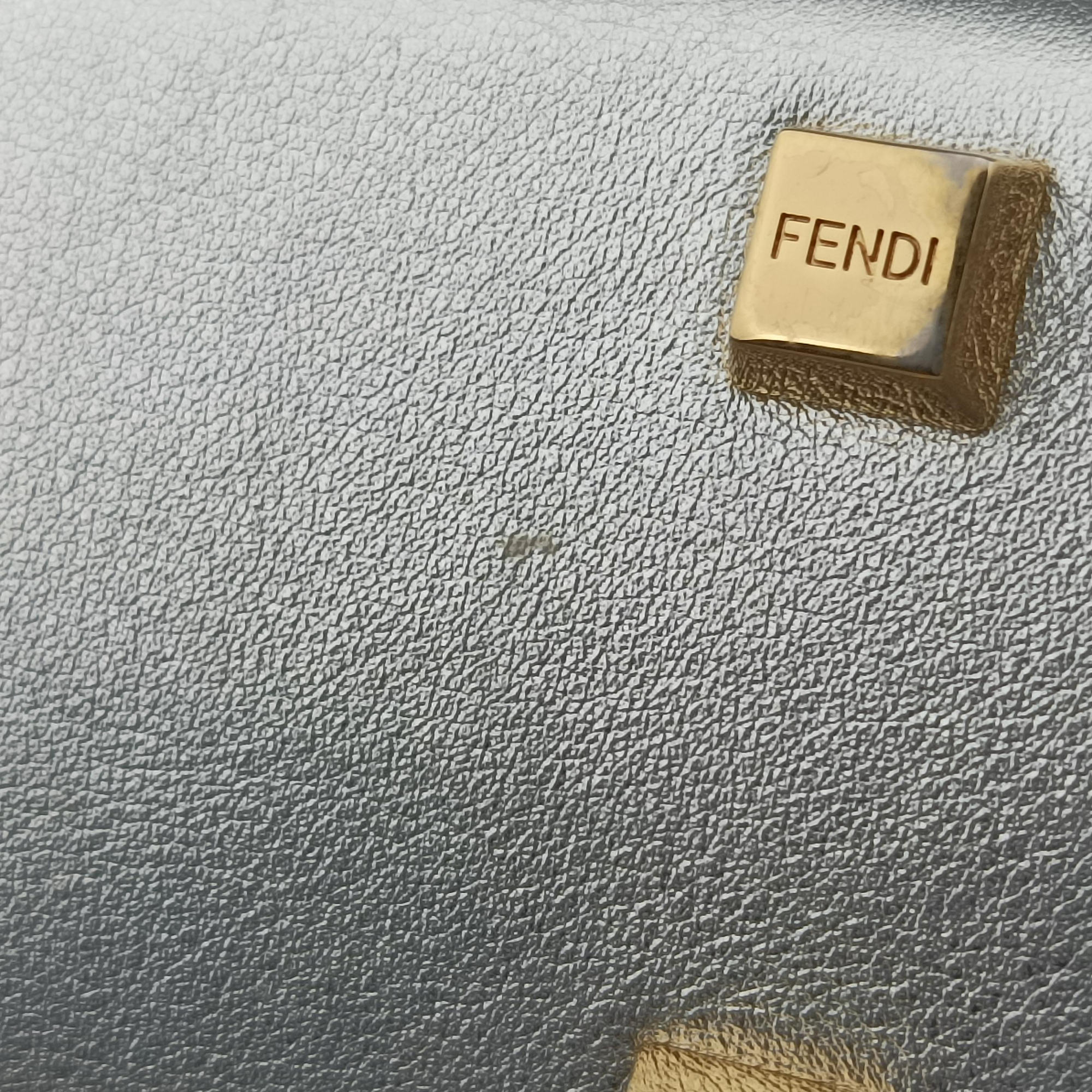 Pre-owned Fendi MINI SUNSHINE SHOPPER Silver Leather 8BS051 shoulderbag | stylenewstar