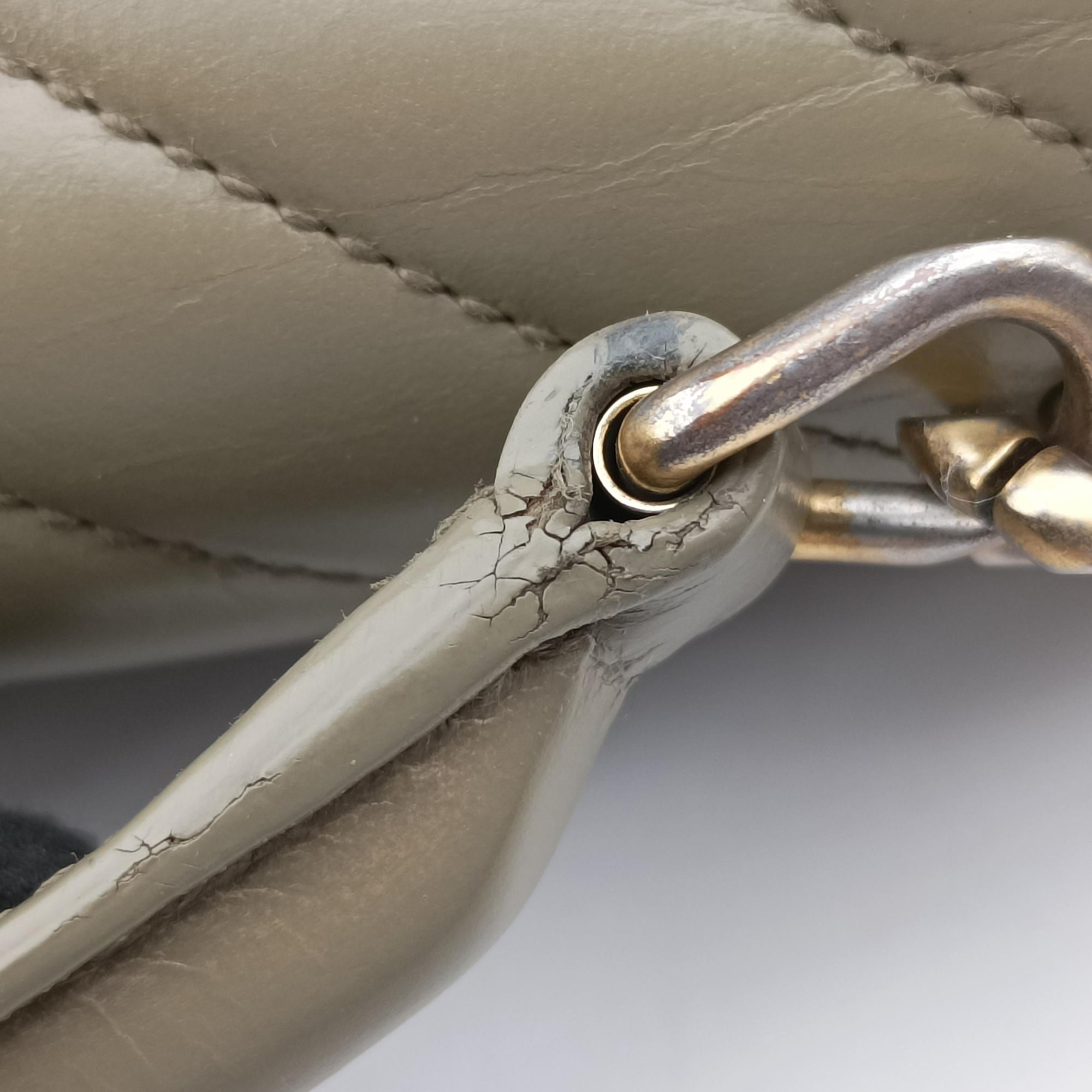 Pre-owned Yves Saint Laurent COLLEGE Green Leather 428056 shoulderbag | stylenewstar