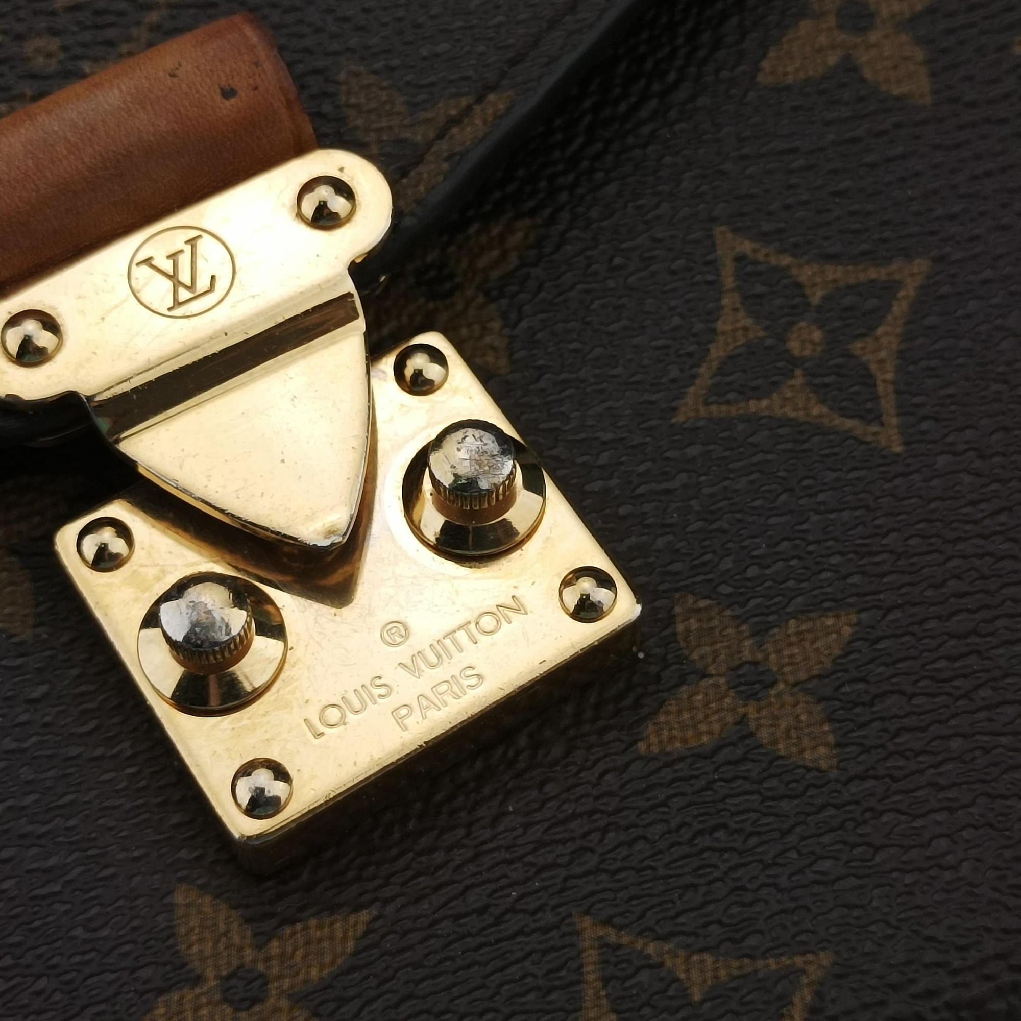 Pre-owned Louis Vuitton Pochette Metis MM Brown Monogram Canvas M44875 shoulderbag | stylenewstar