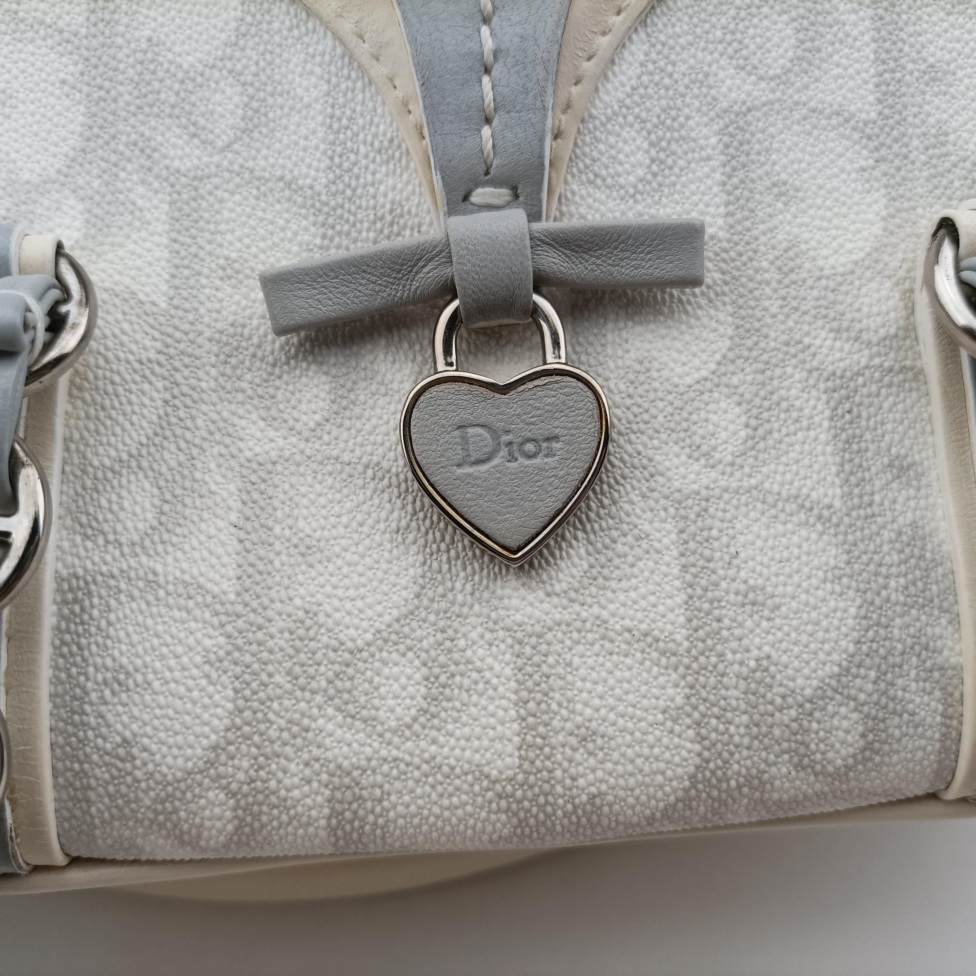 Pre-owned Christian Dior Trotter Romantic Chain Heart White pvc coated canvas  handbag | stylenewstar