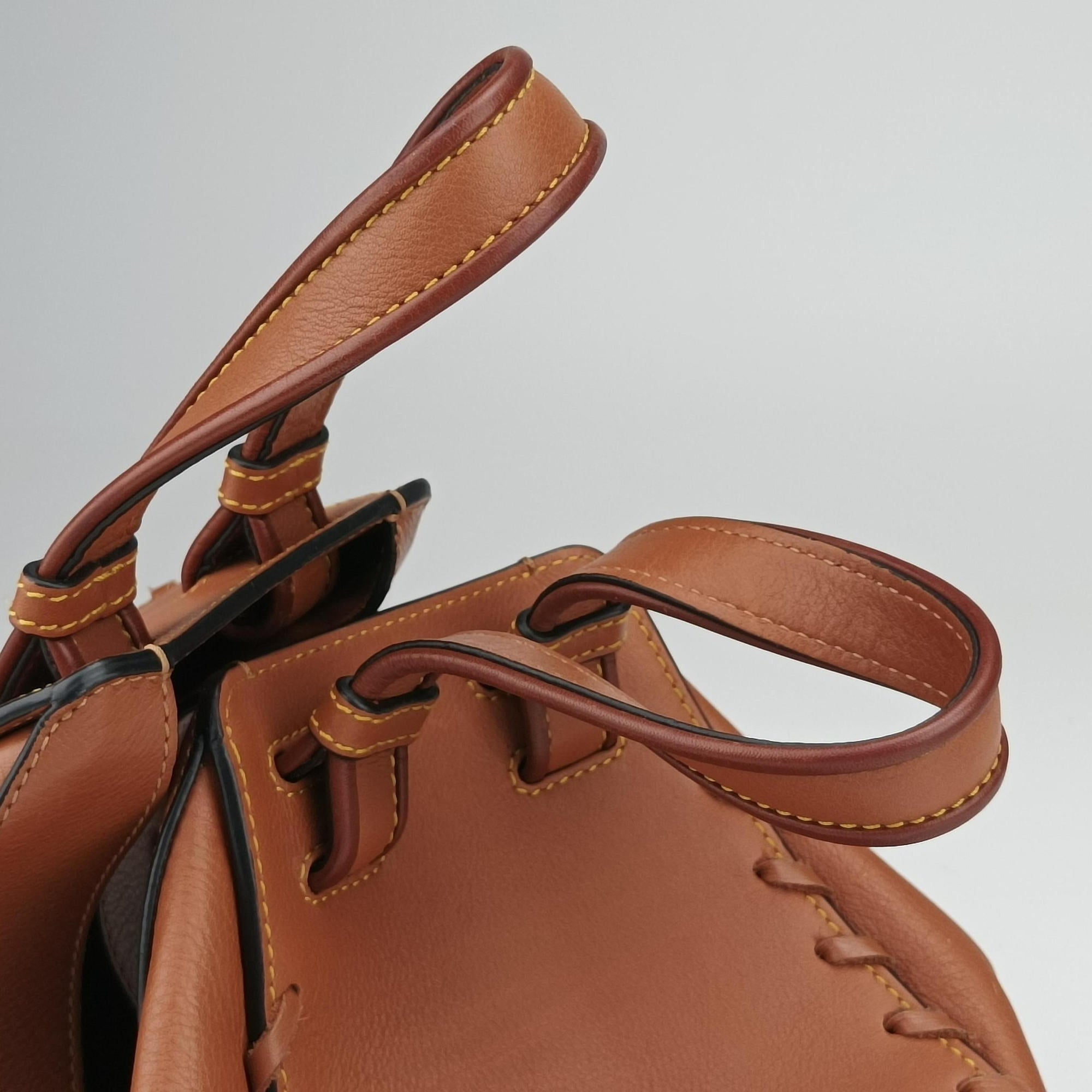 Pre-owned Loewe hammock Brown leather  shoulderbag | stylenewstar