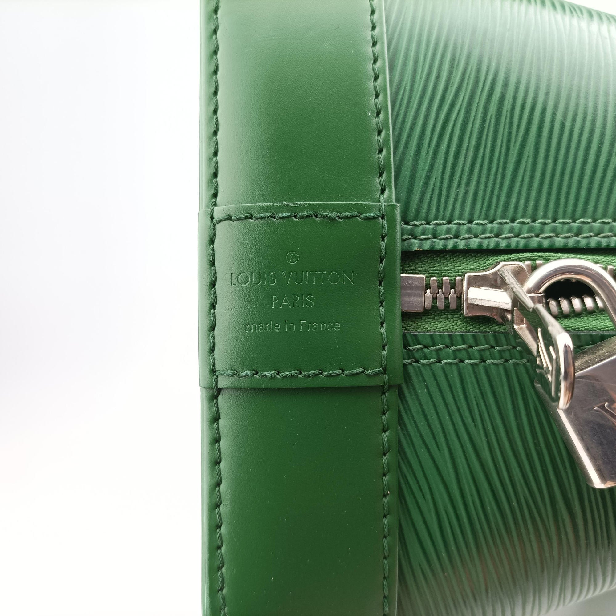 Pre-owned Louis Vuitton Alma GM green epi M40627 handbag | stylenewstar