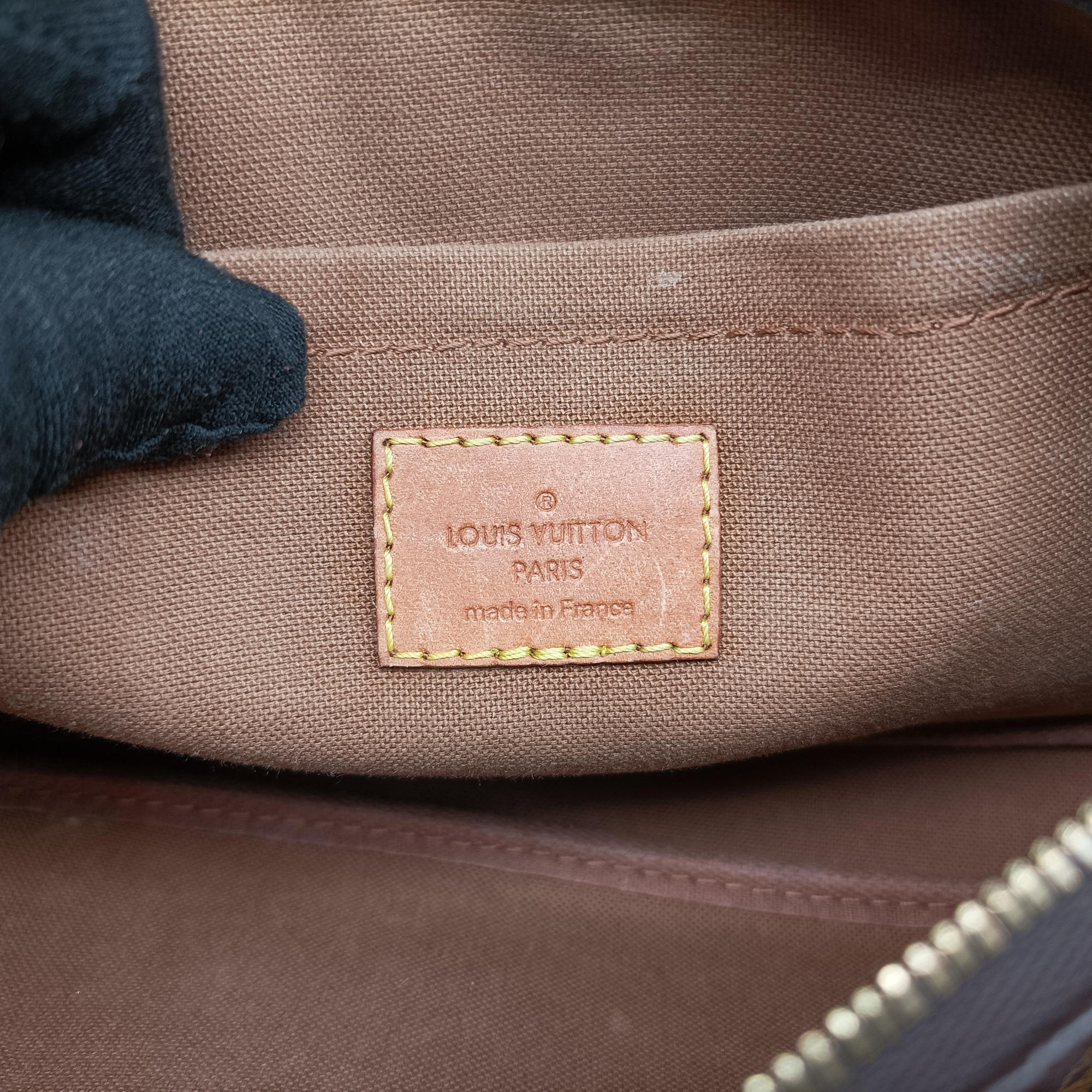 Pre-owned Louis Vuitton MULTI POCHETTE ACCESSOIRES MARRON×khaki Monogram Canvas M44840 shoulderbag | stylenewstar
