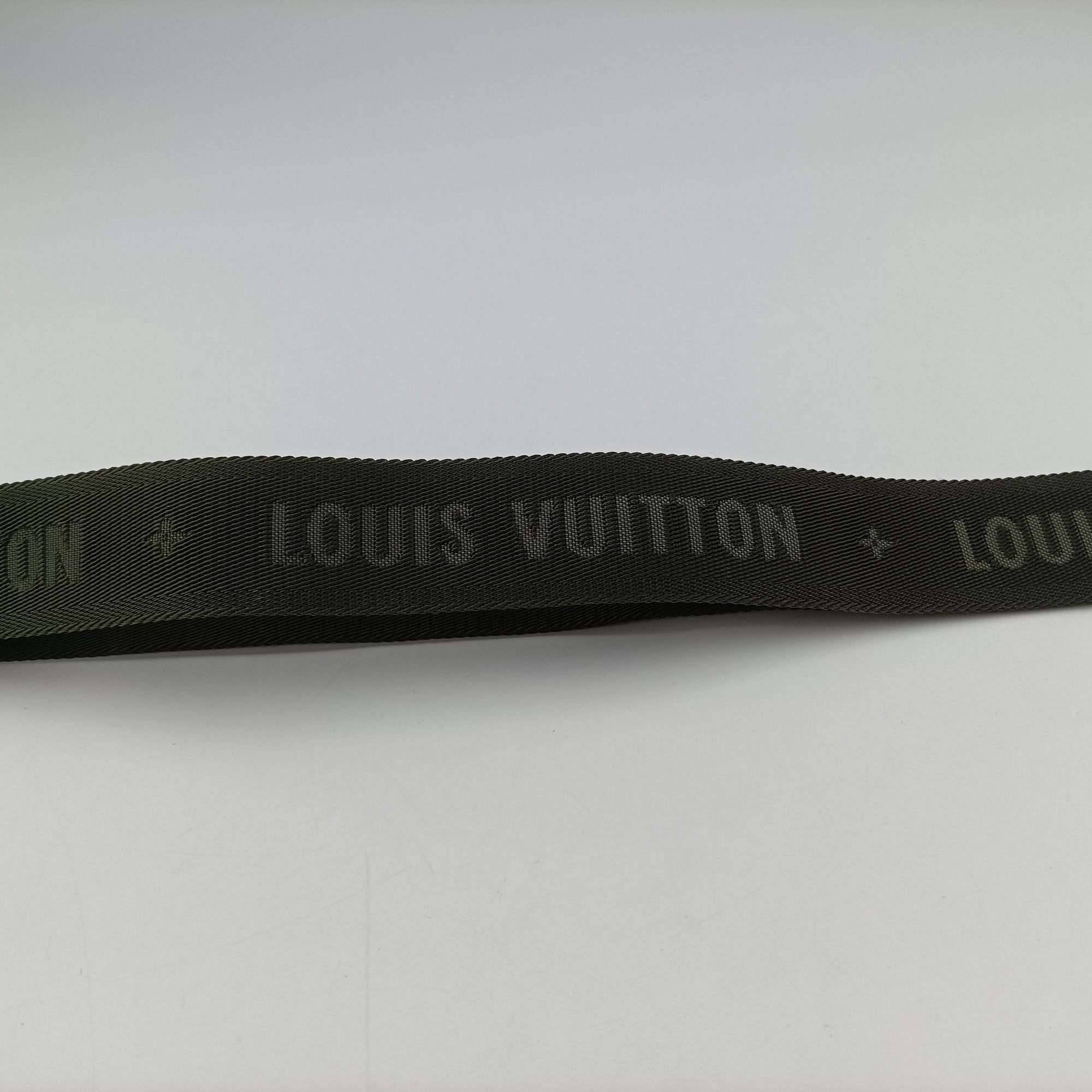 Pre-owned Louis Vuitton MULTI POCHETTE ACCESSOIRES MARRON×khaki Monogram Canvas M44840 shoulderbag | stylenewstar