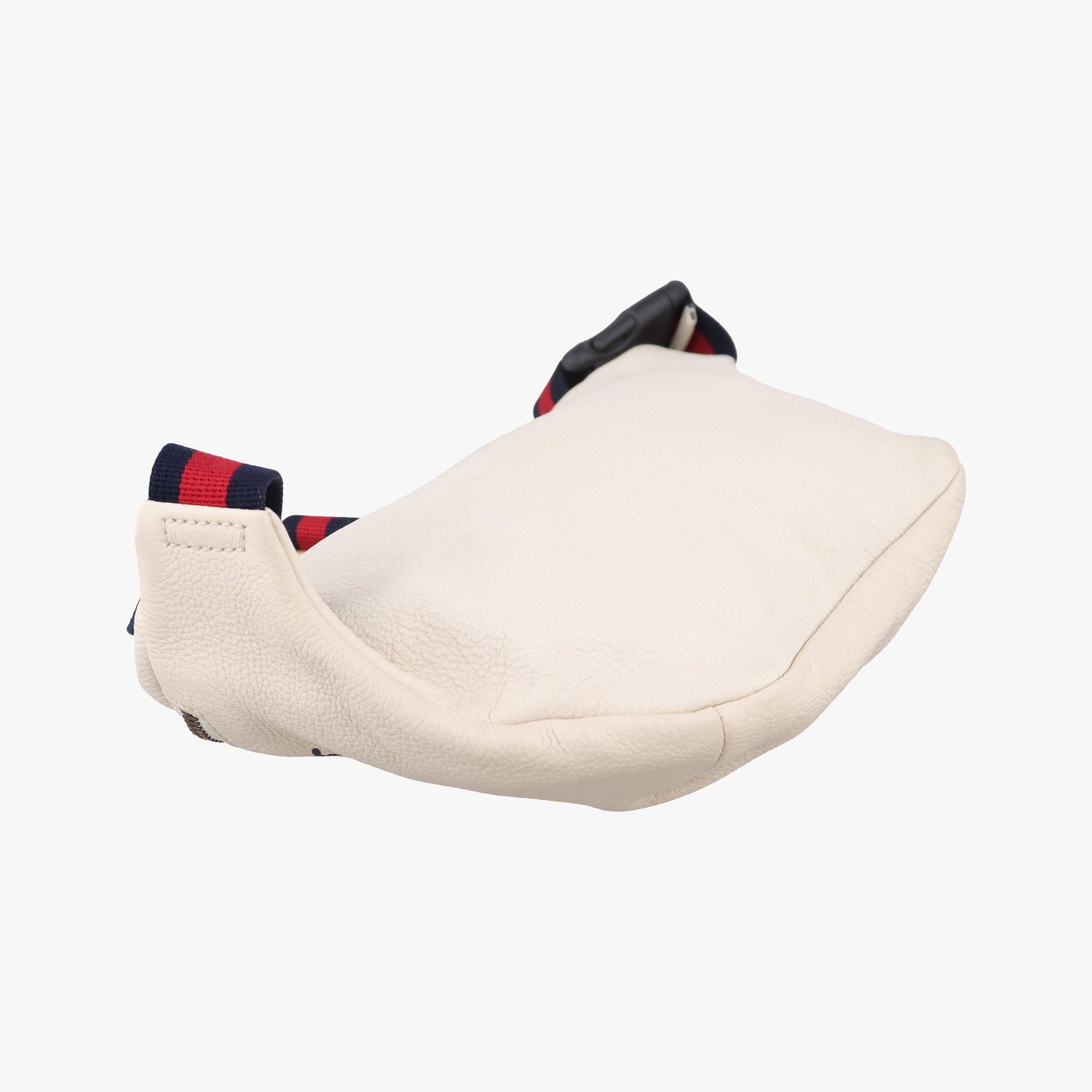 Pre-owned Gucci Print White Leather 493869 bum bag/waist bag | stylenewstar