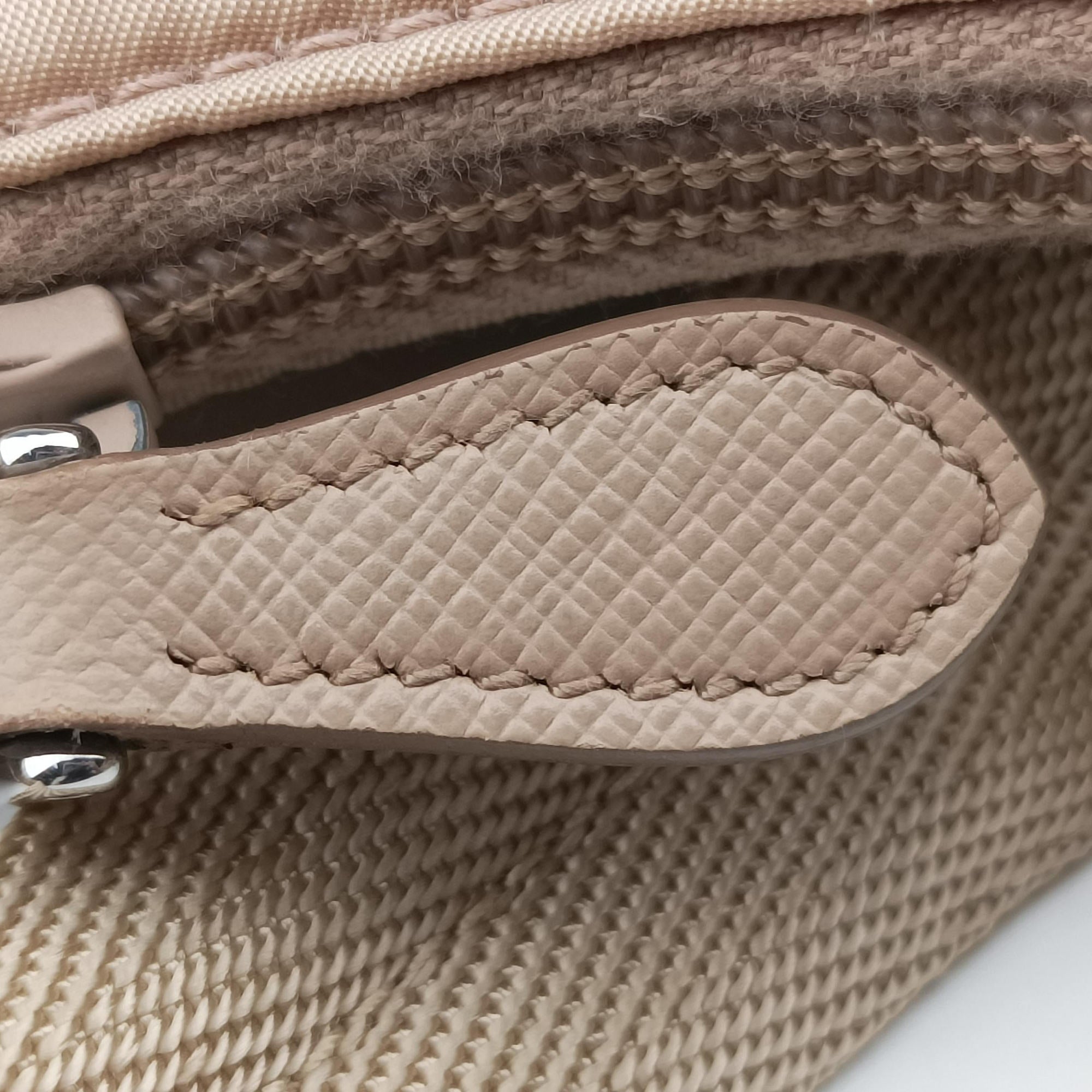 Pre-owned Prada Re-Edition 2005 Re-Nylon Bag Beige nylon 1BH204 handbag | stylenewstar