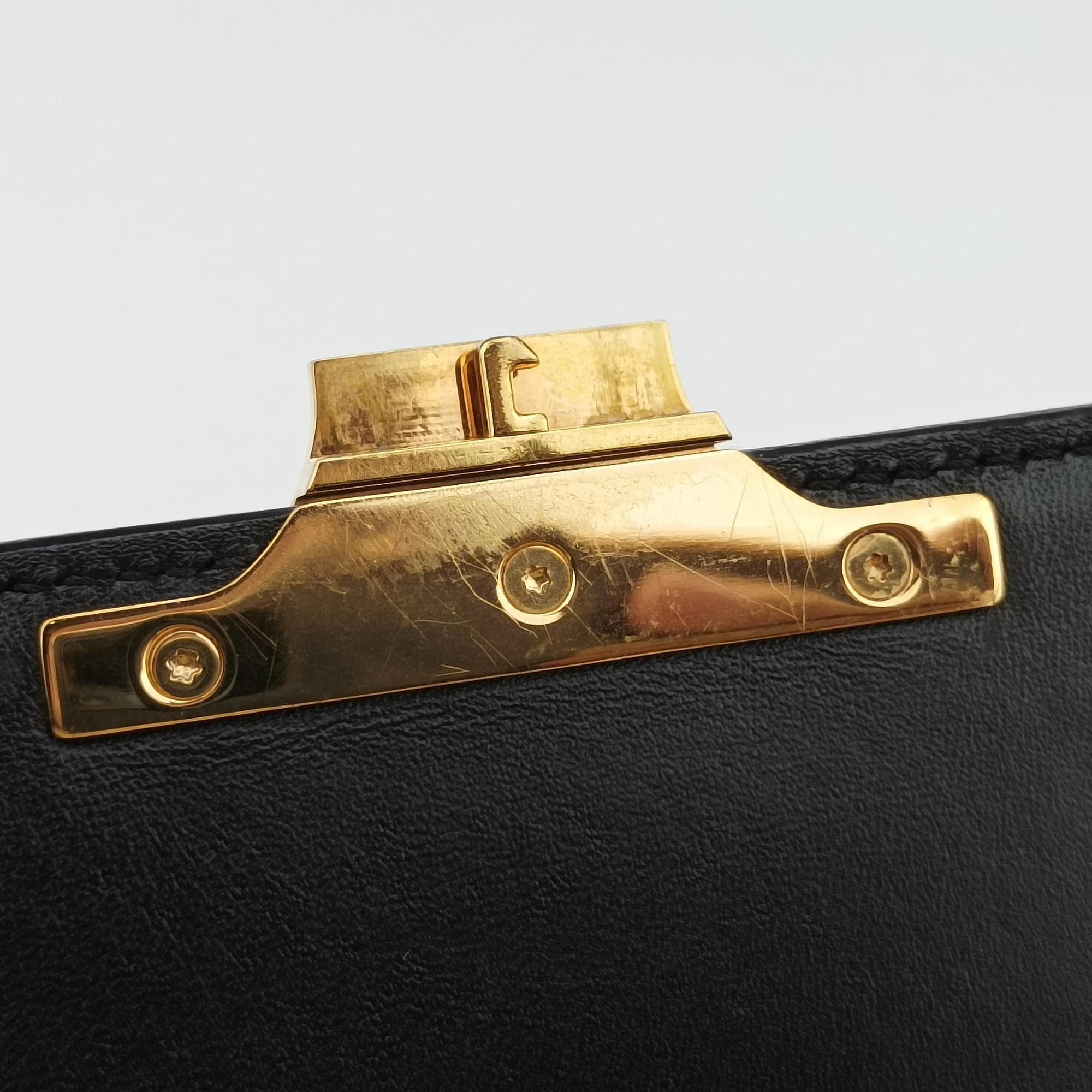 Pre-owned Celine Teen Triomphe Black Leather  shoulderbag | stylenewstar