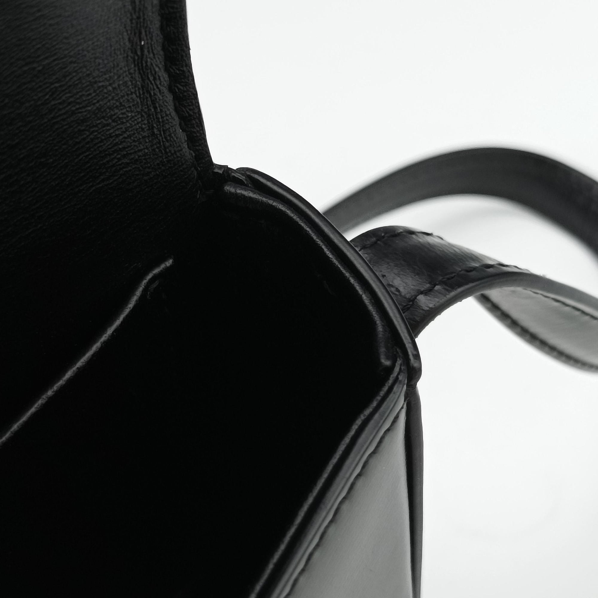Pre-owned Celine Teen Triomphe Black Leather  shoulderbag | stylenewstar