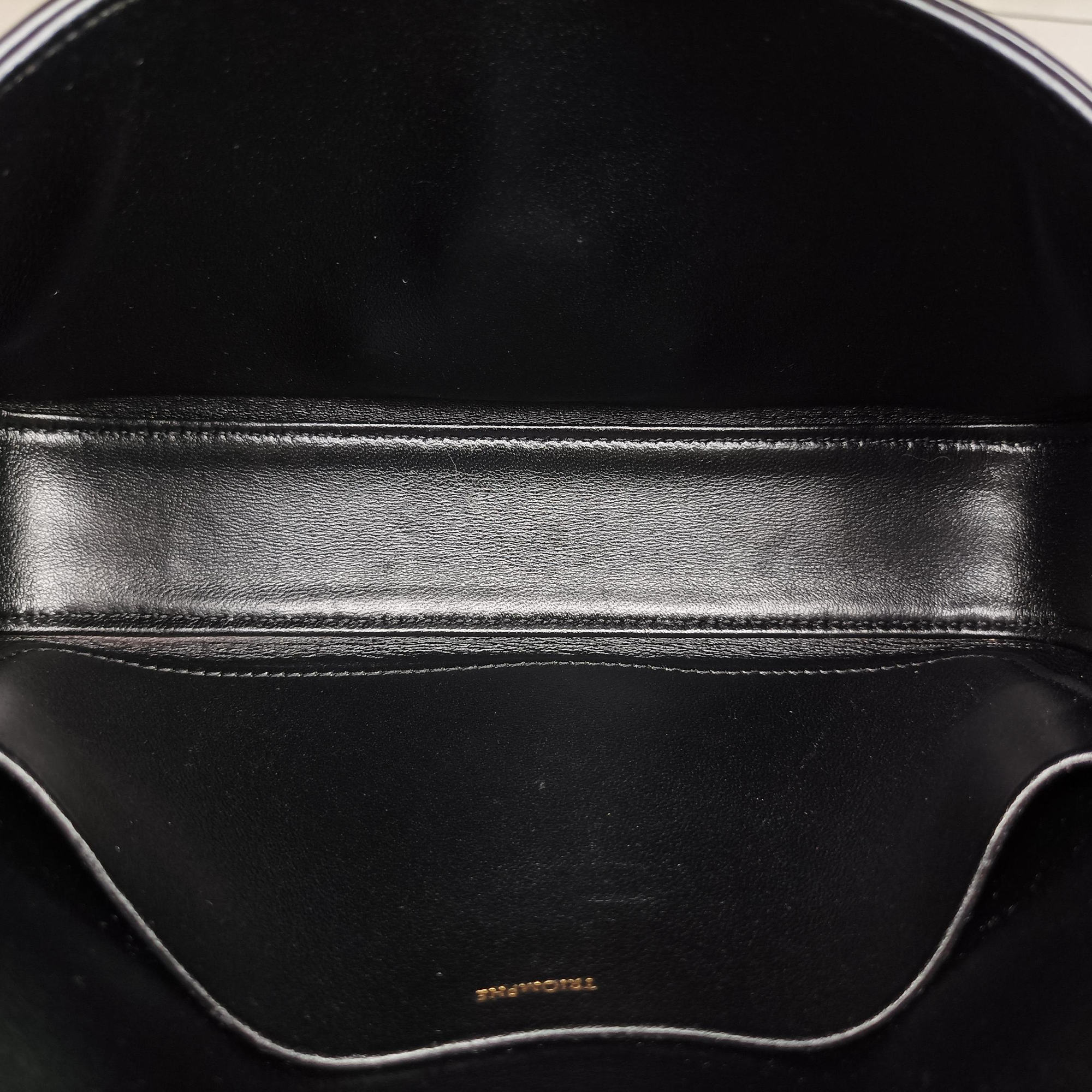 Pre-owned Celine Teen Triomphe Black Leather  shoulderbag | stylenewstar