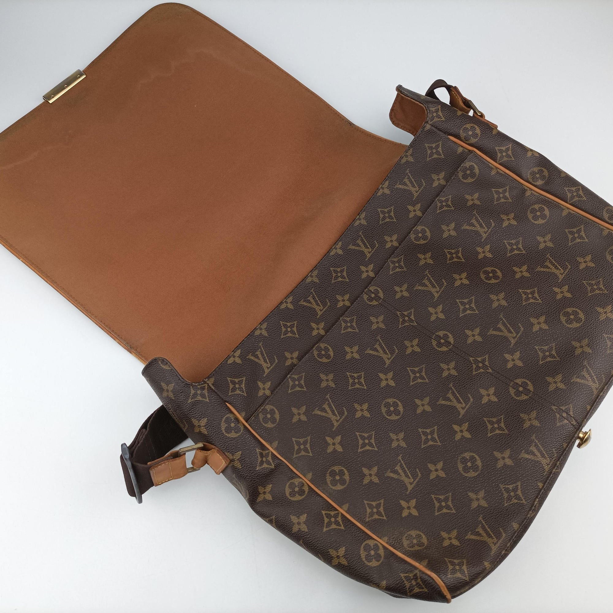 Pre-owned Louis Vuitton ABBESSES brown Monogram Canvas M45257 shoulderbag | stylenewstar